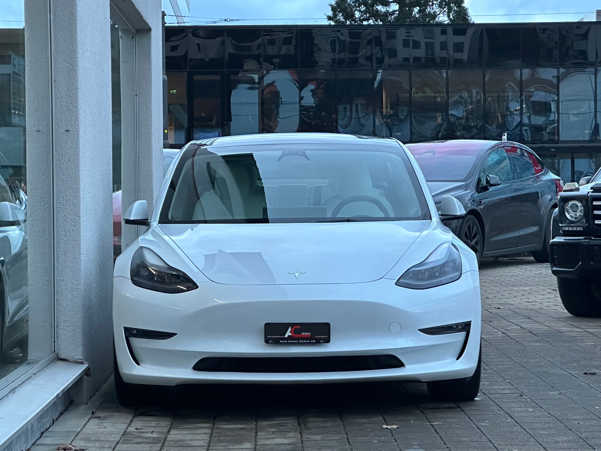 TESLA Model 3 Long Range Dual Motor AWD-image-3