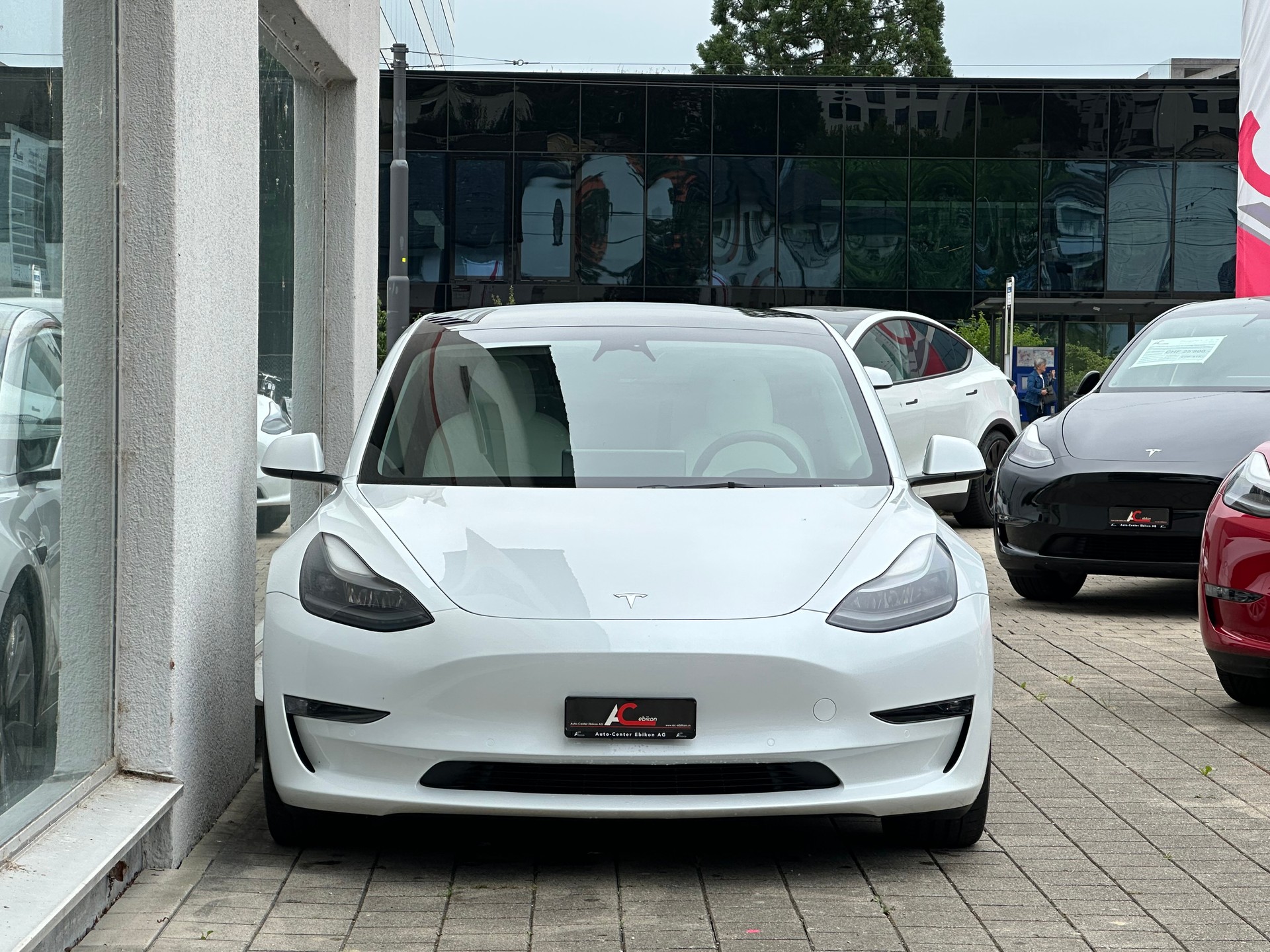 TESLA Model 3 Long Range Dual Motor AWD-image-1