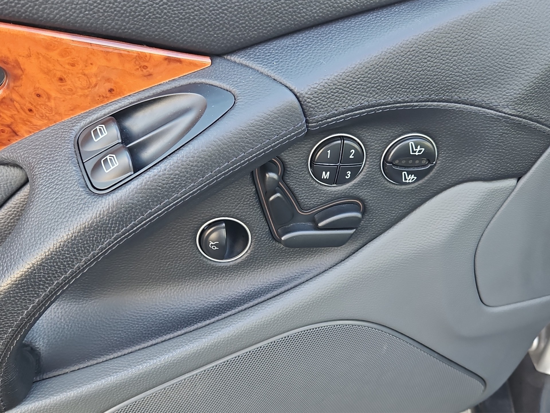 MERCEDES-BENZ SL 500 Automatic-image-7