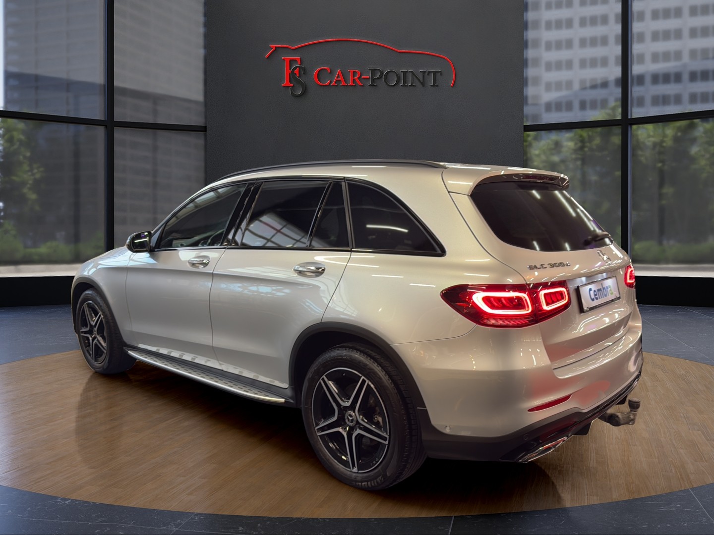 MERCEDES-BENZ GLC 300 d AMG Line 4Matic 9G-Tronic-image-2