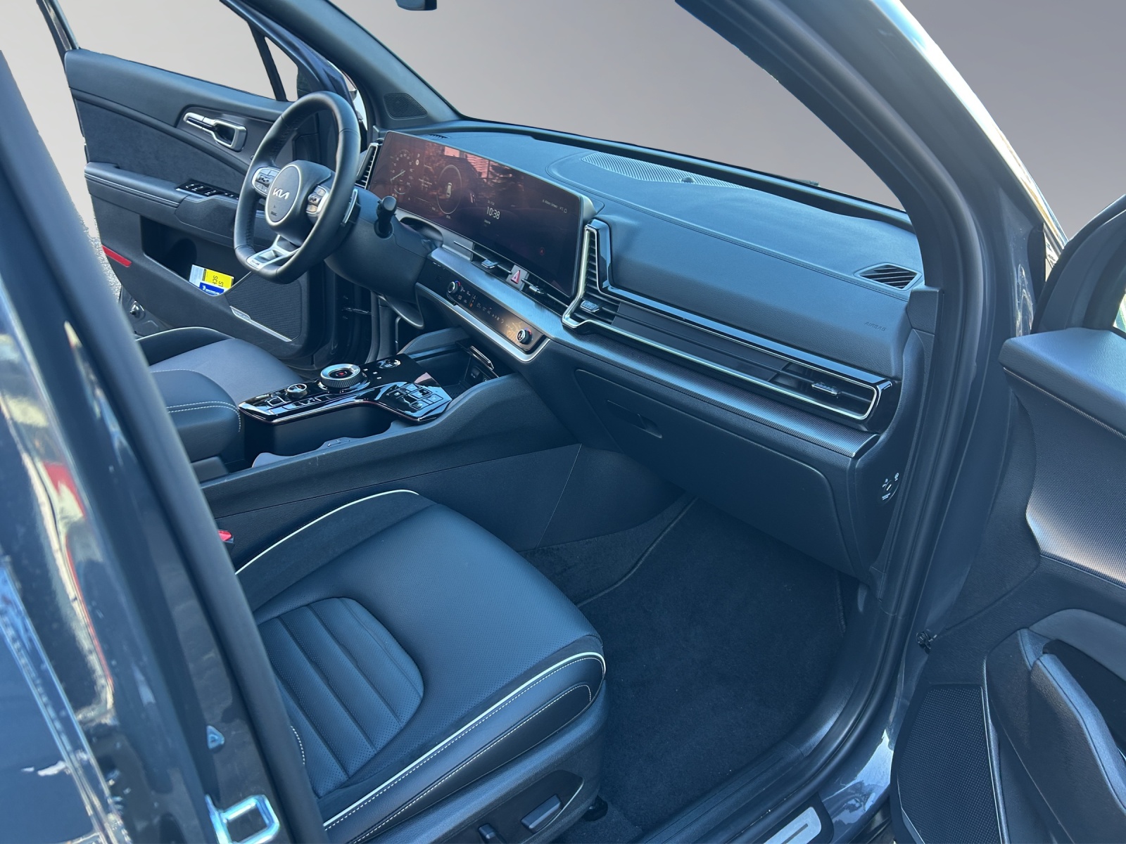 KIA Sportage 1.6 T-GDi Hybrid GT-Line-image-15