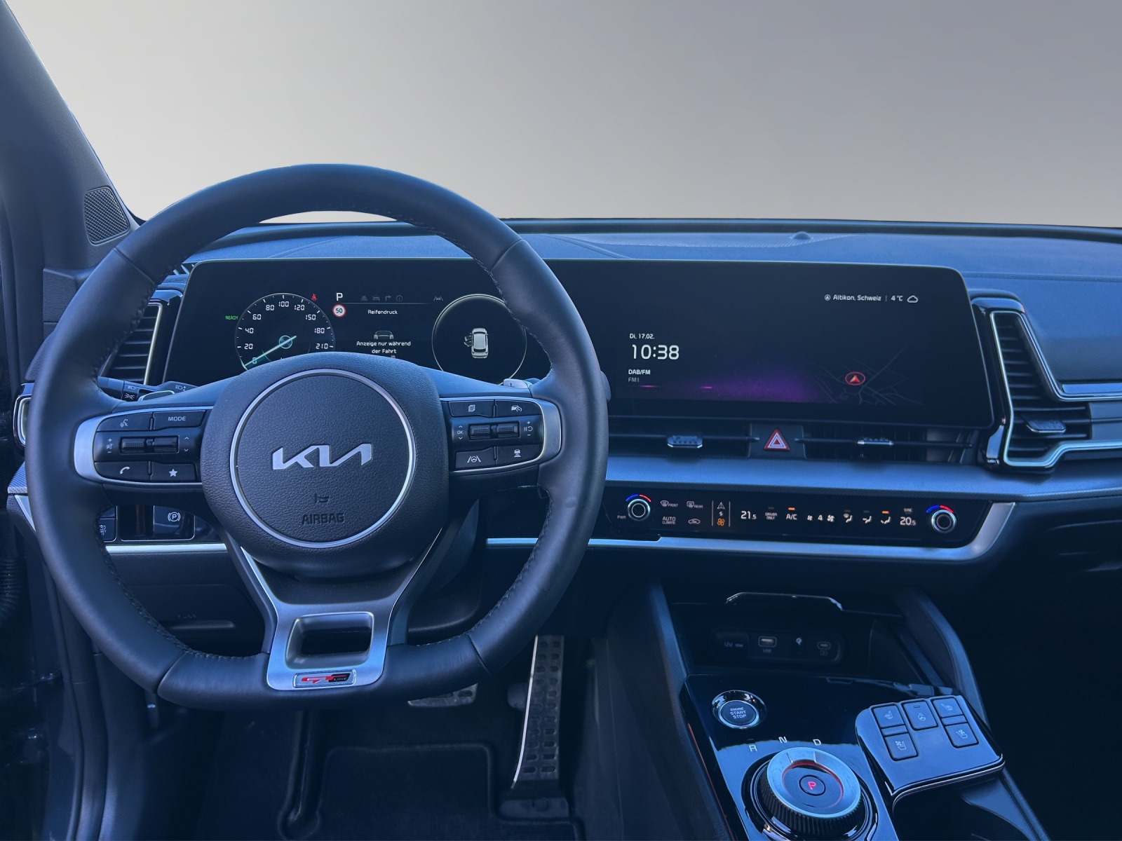 KIA Sportage 1.6 T-GDi Hybrid GT-Line-image-12