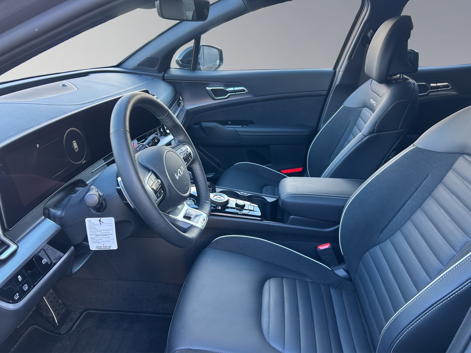KIA Sportage 1.6 T-GDi Hybrid GT-Line-image-8