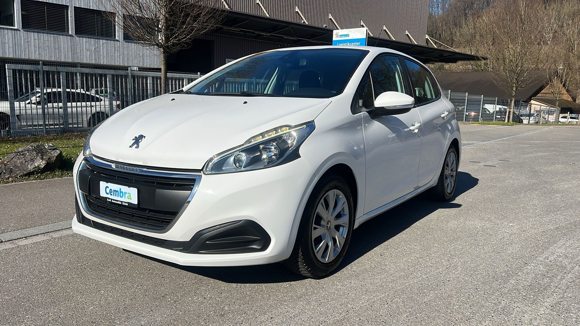 PEUGEOT 208 1.2 e-VTI Style EGS5
