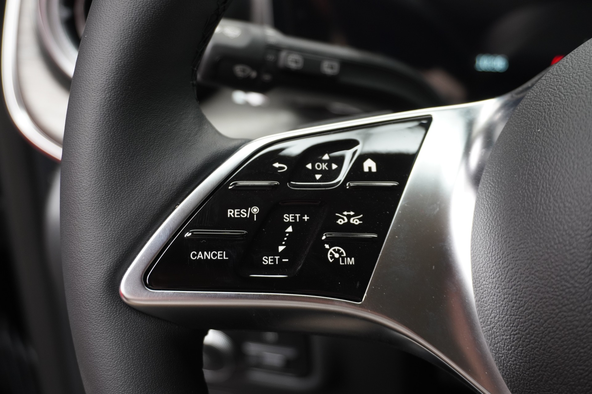 MERCEDES-BENZ Marco Polo 300 d 4M A-image-6