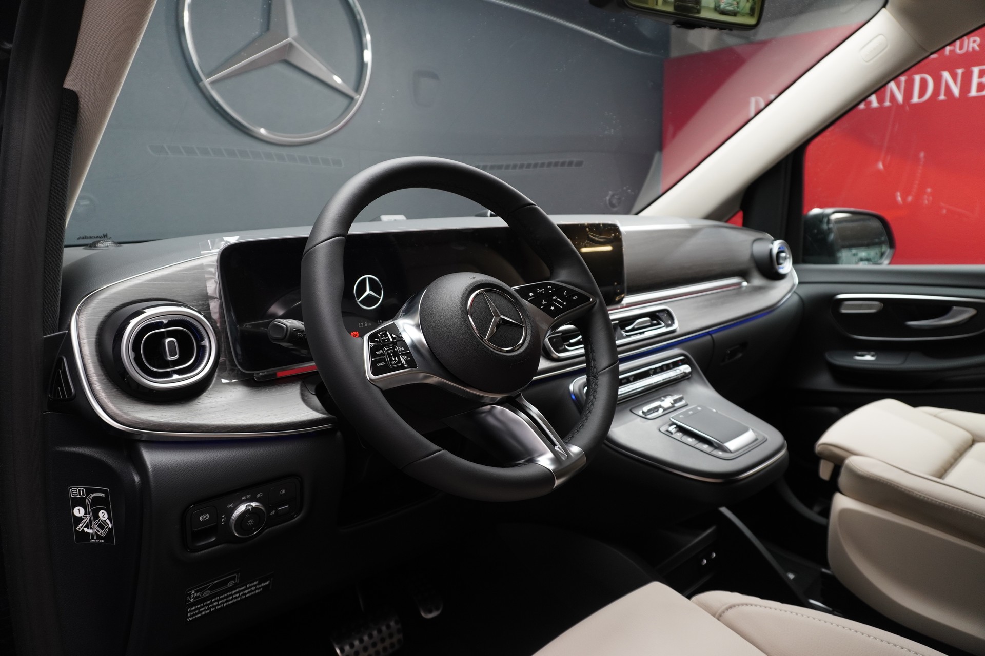 MERCEDES-BENZ Marco Polo 300 d 4M A-image-3