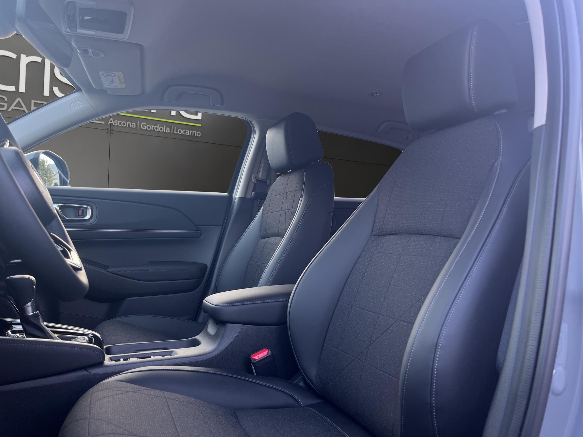 HONDA HR-V 1.5 i-MMD Advance-image-6