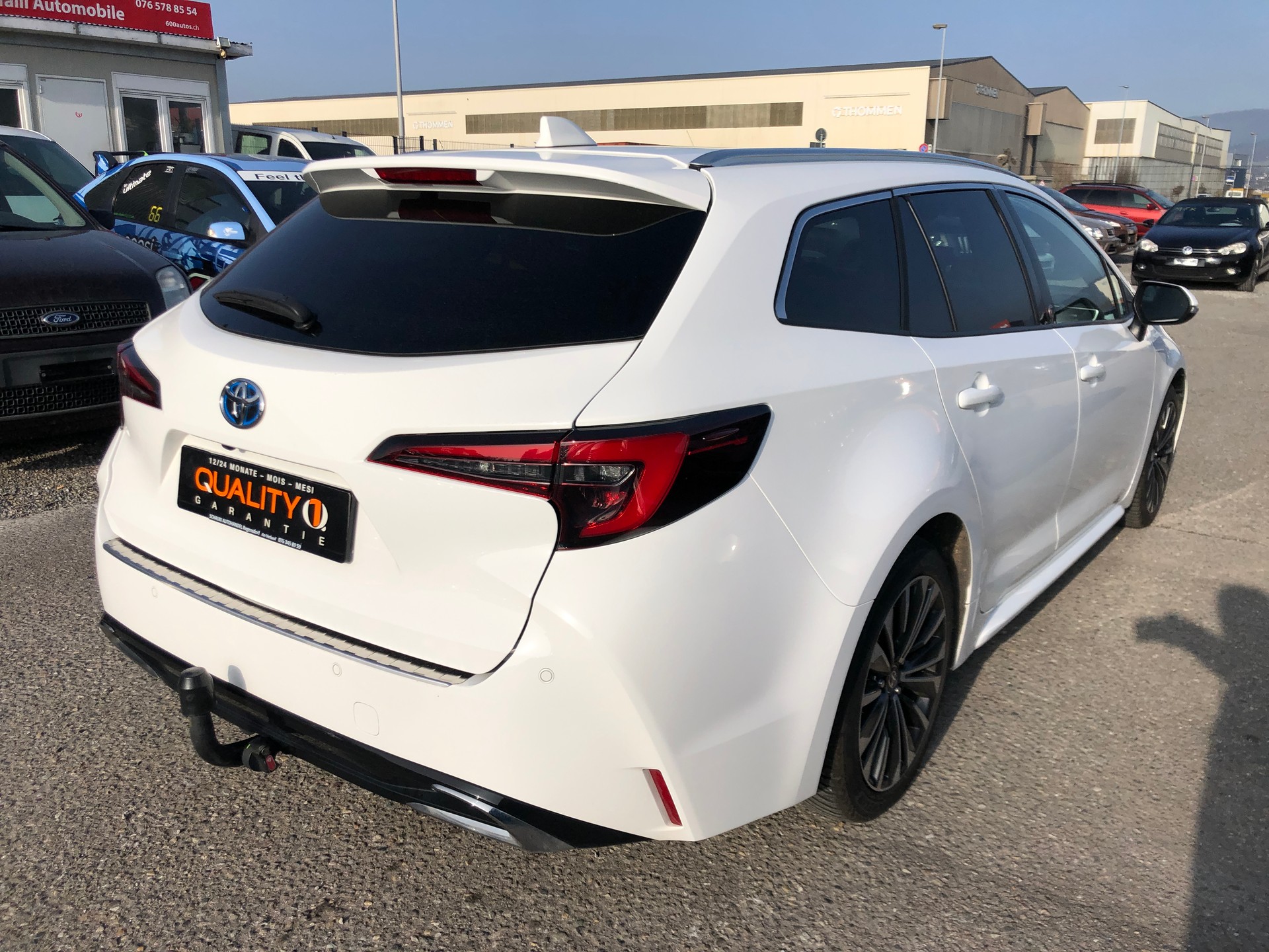 TOYOTA COROLLA-showroom-element-3