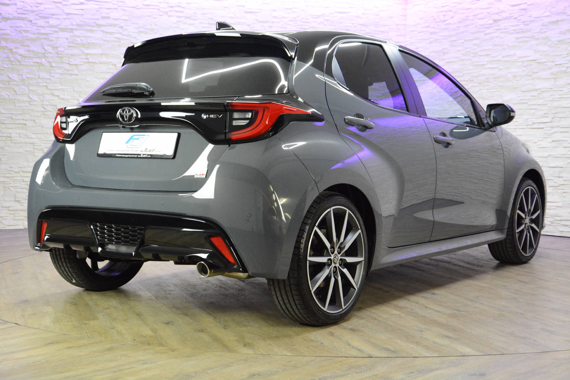TOYOTA Yaris 1.5 VVT-i HSD GR Sport-image-4
