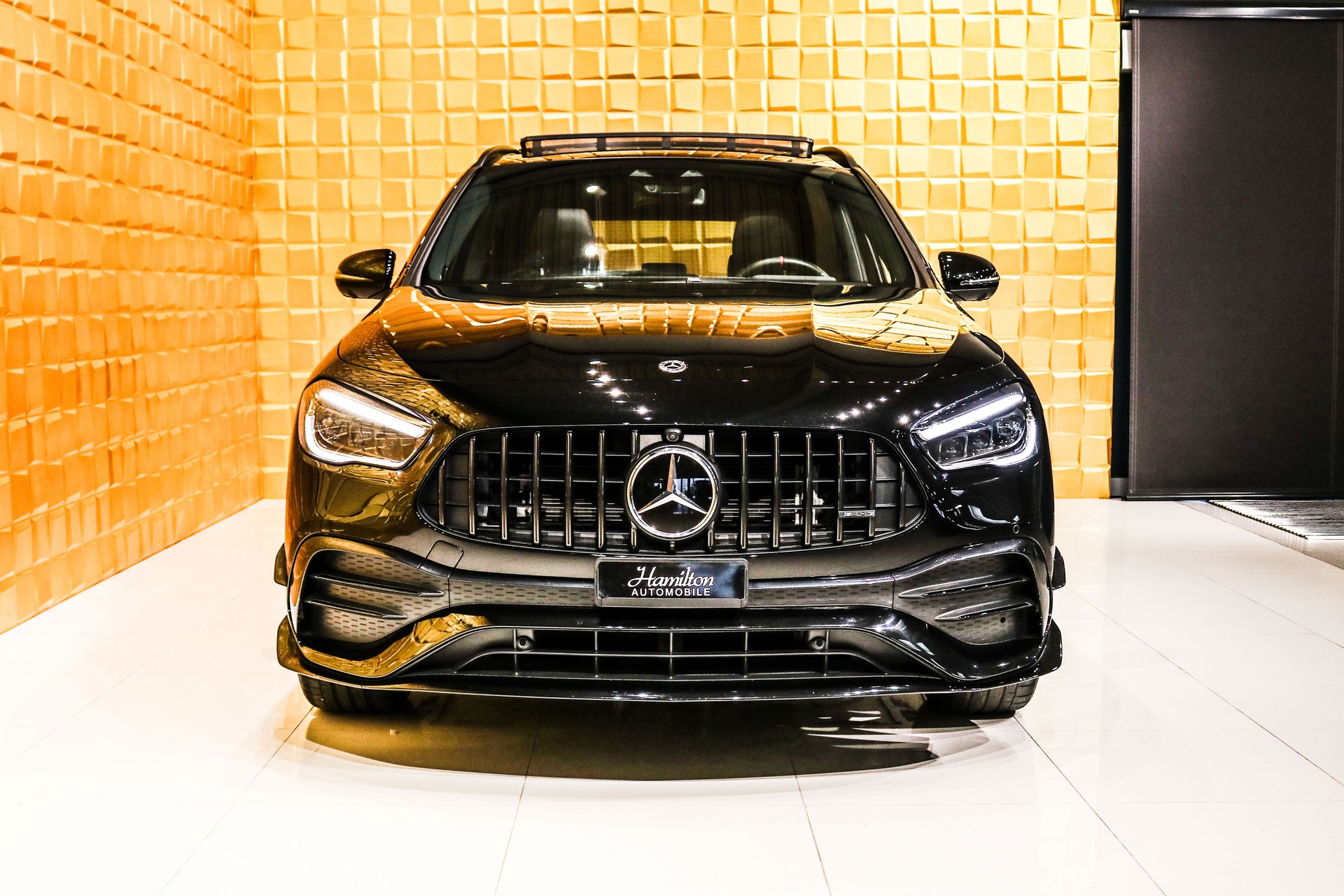 MERCEDES-BENZ GLA 35 AMG 8G-Speedshift DCT 4Matic-image-2