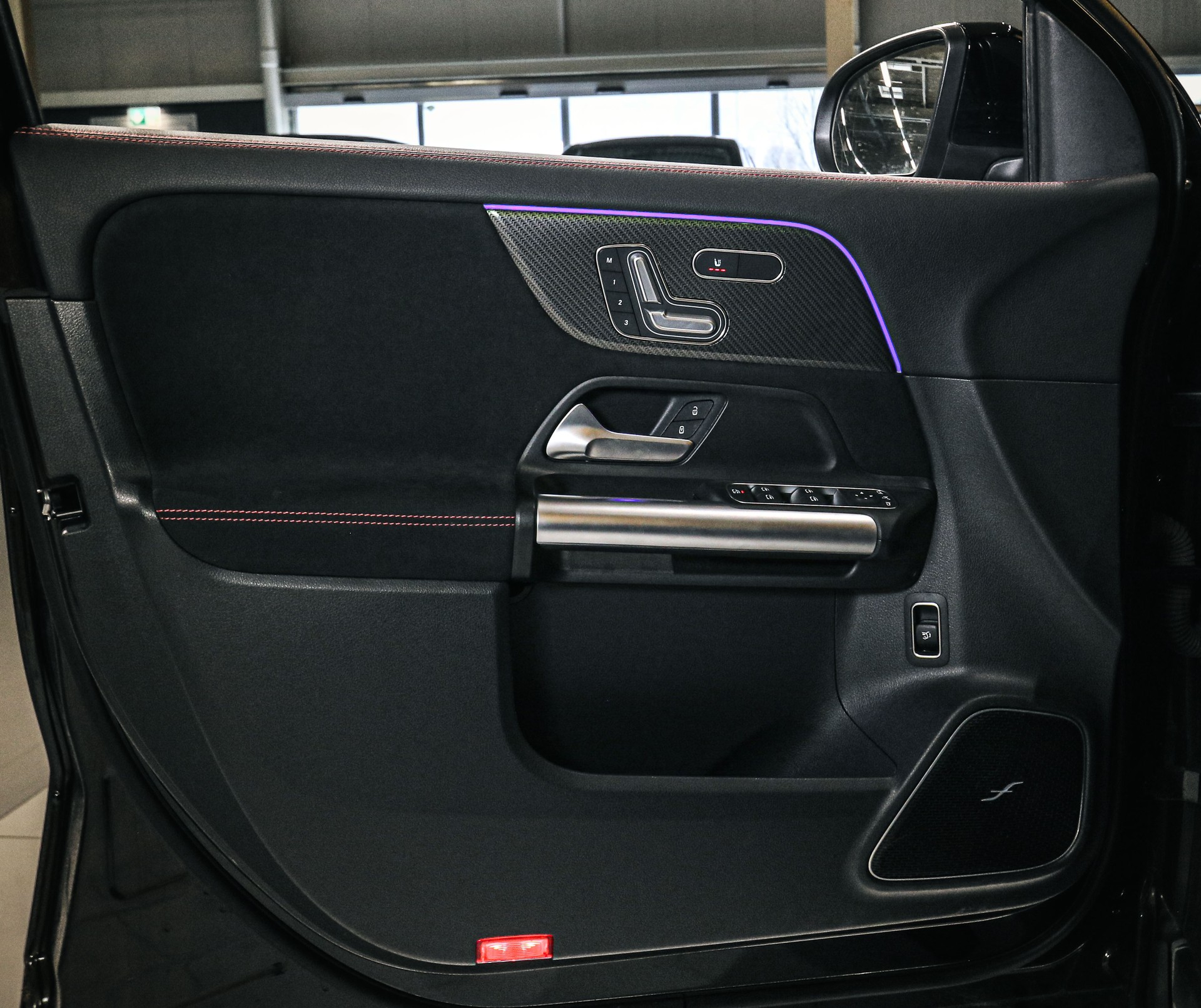 MERCEDES-BENZ GLA 35 AMG 8G-Speedshift DCT 4Matic-image-22