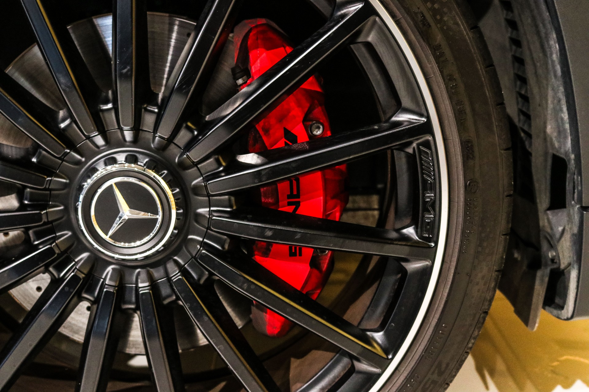 MERCEDES-BENZ GLA 35 AMG 8G-Speedshift DCT 4Matic-image-8