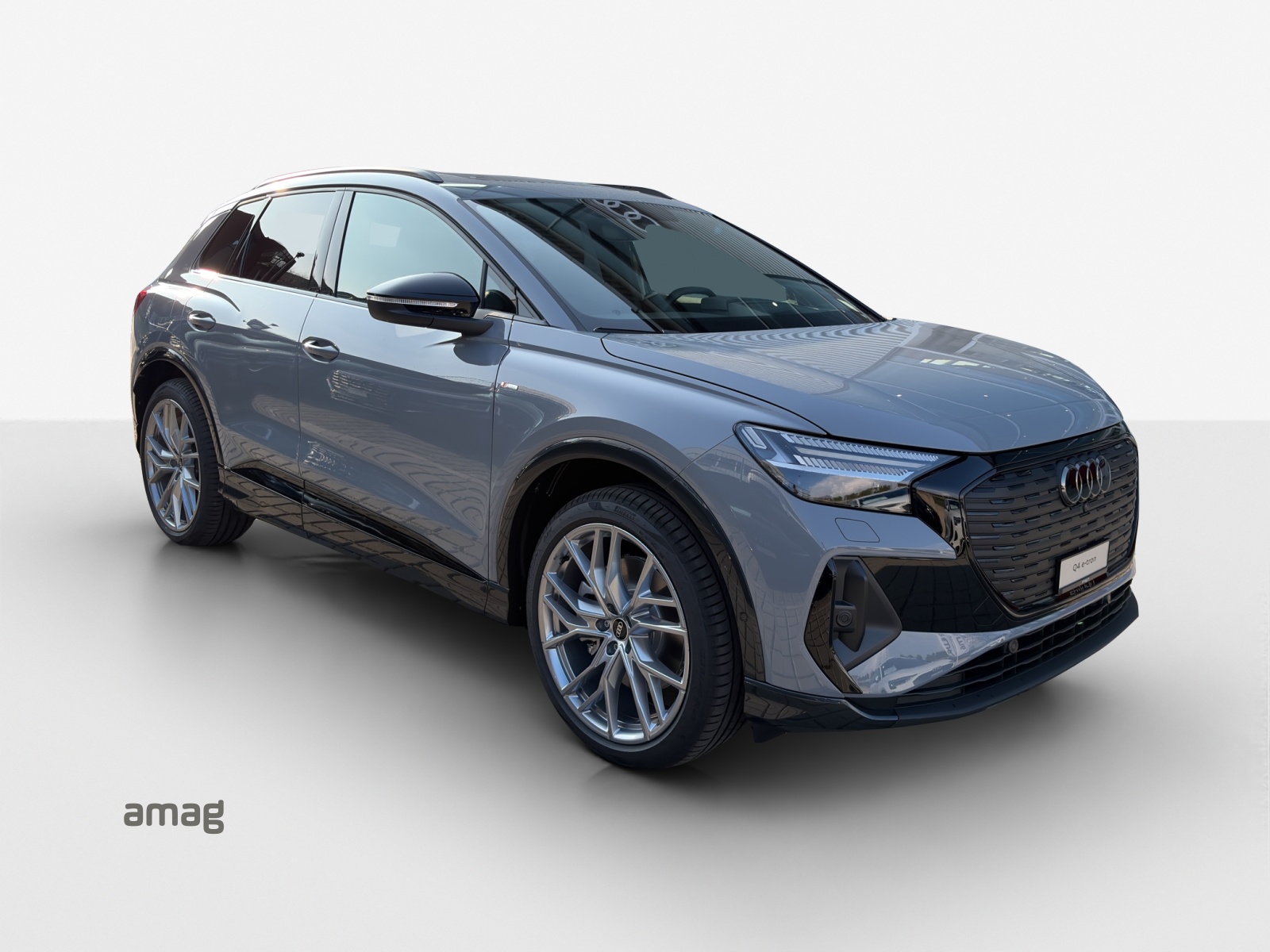AUDI Q4 e-tron 45 Edition Swiss Ski quattro-image-5
