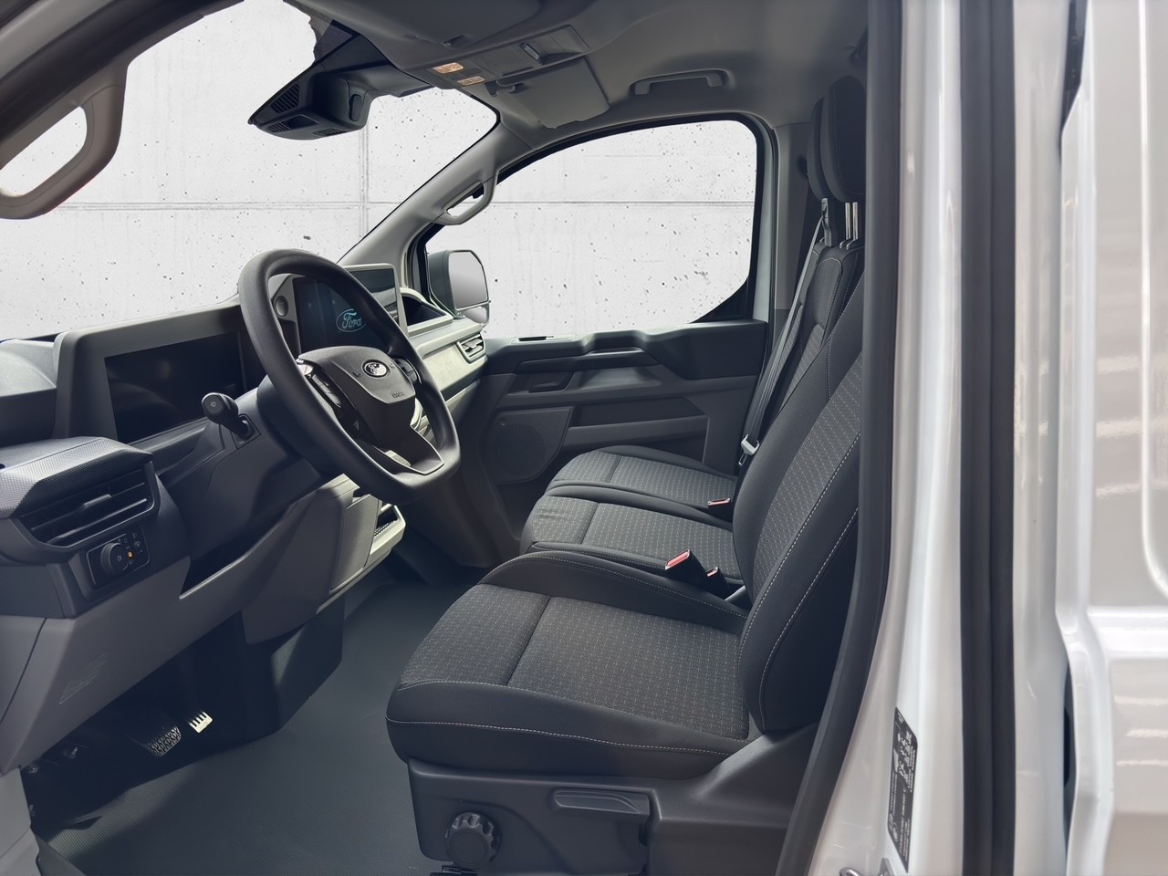FORD Transit C Van 320 L1 2.0 EcoBlue 136 Trend-image-6