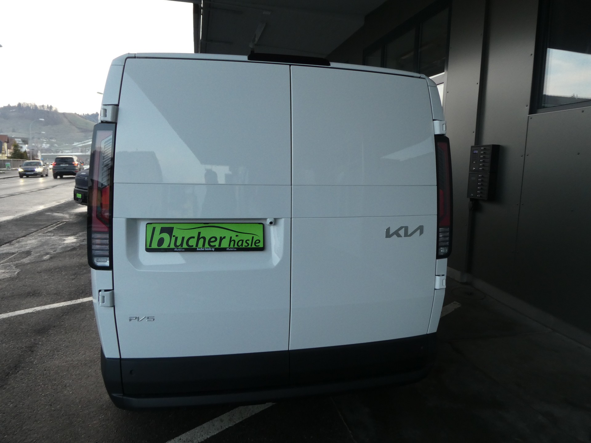 KIA Cargo Plus L2H1 51.5 kWh-image-7
