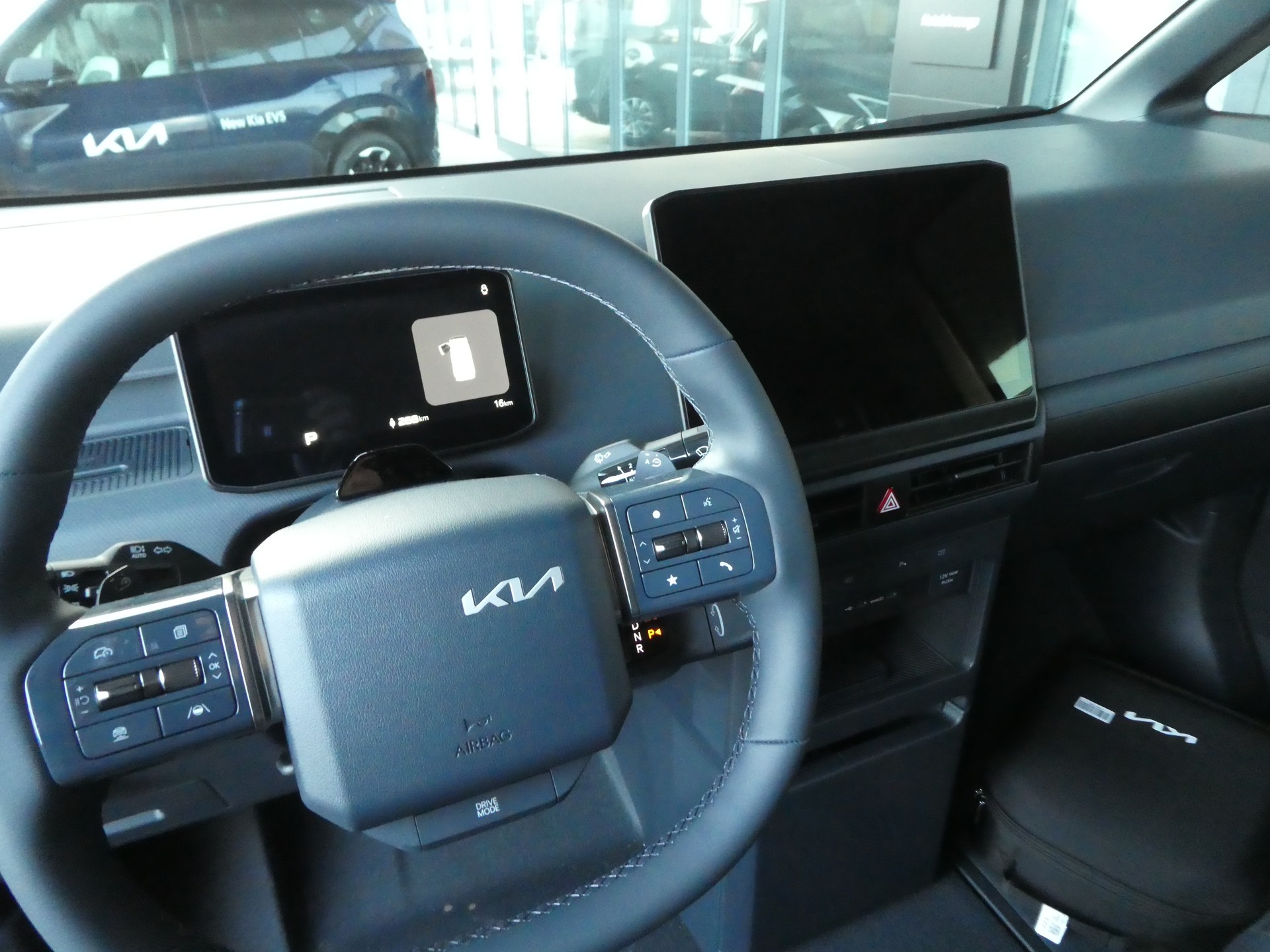 KIA Cargo Plus L2H1 51.5 kWh-image-14
