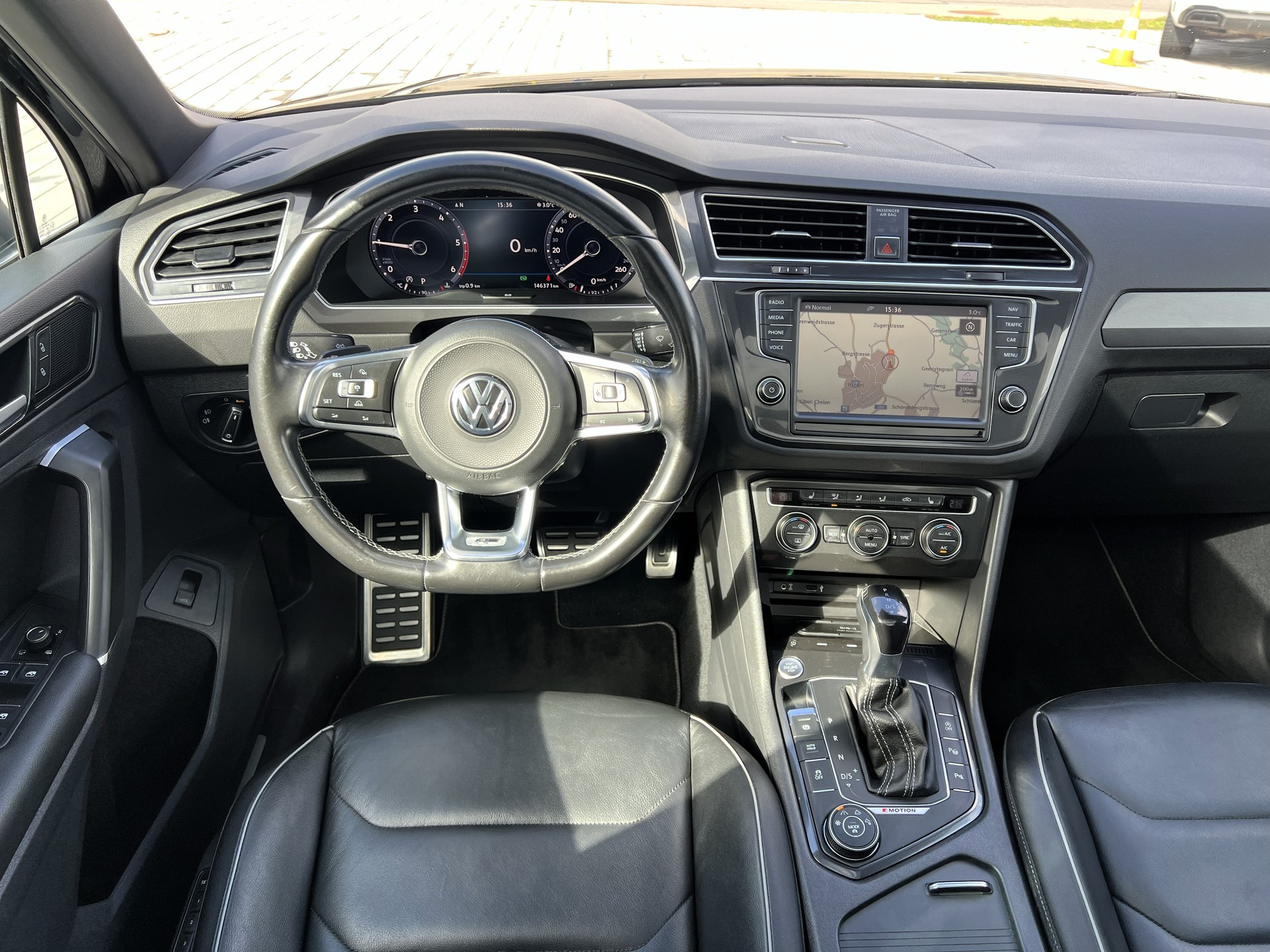 VW Tiguan 2.0 TDI SCR R-Line 4Motion DSG-image-25