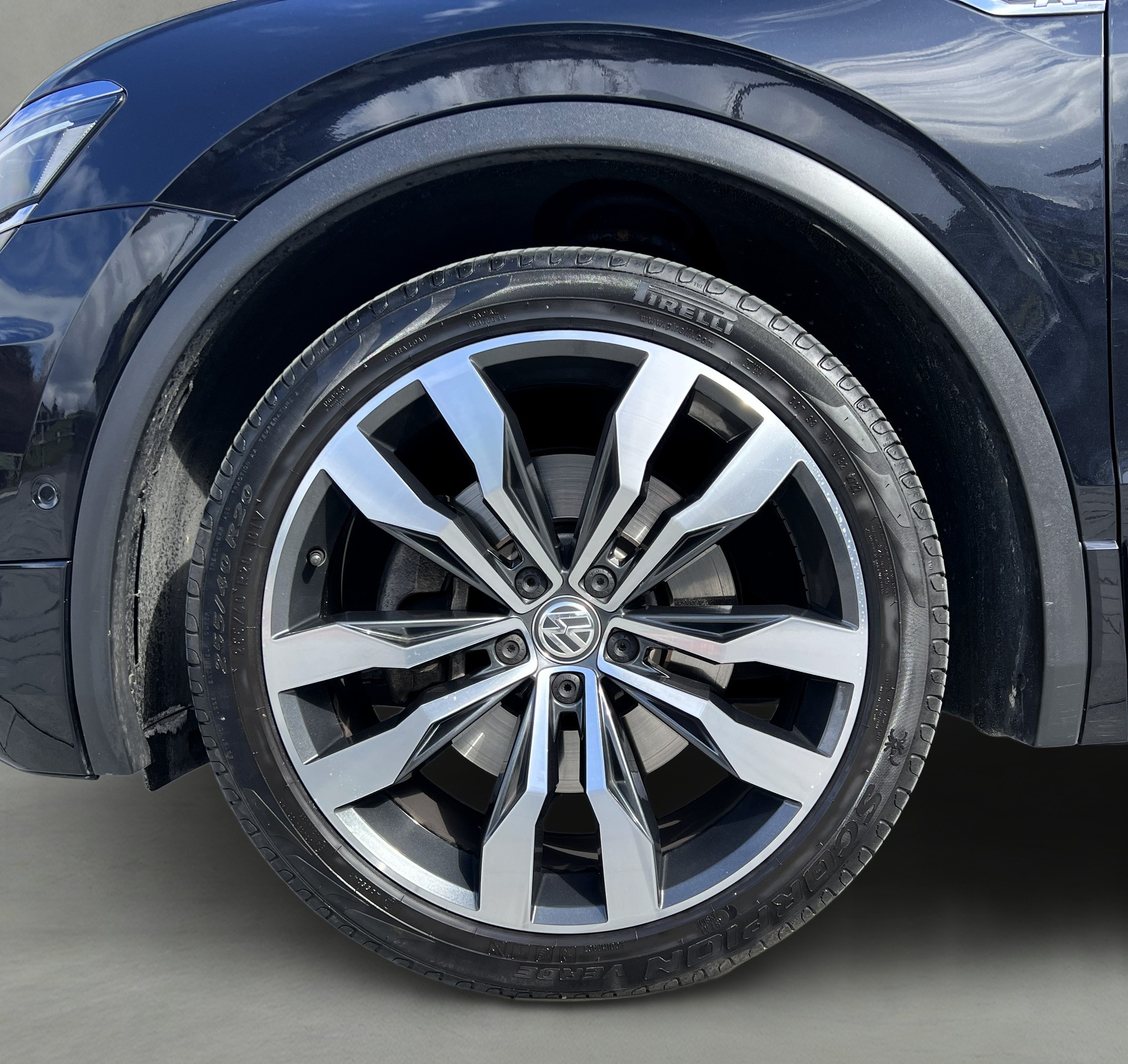 VW Tiguan 2.0 TDI SCR R-Line 4Motion DSG-image-11