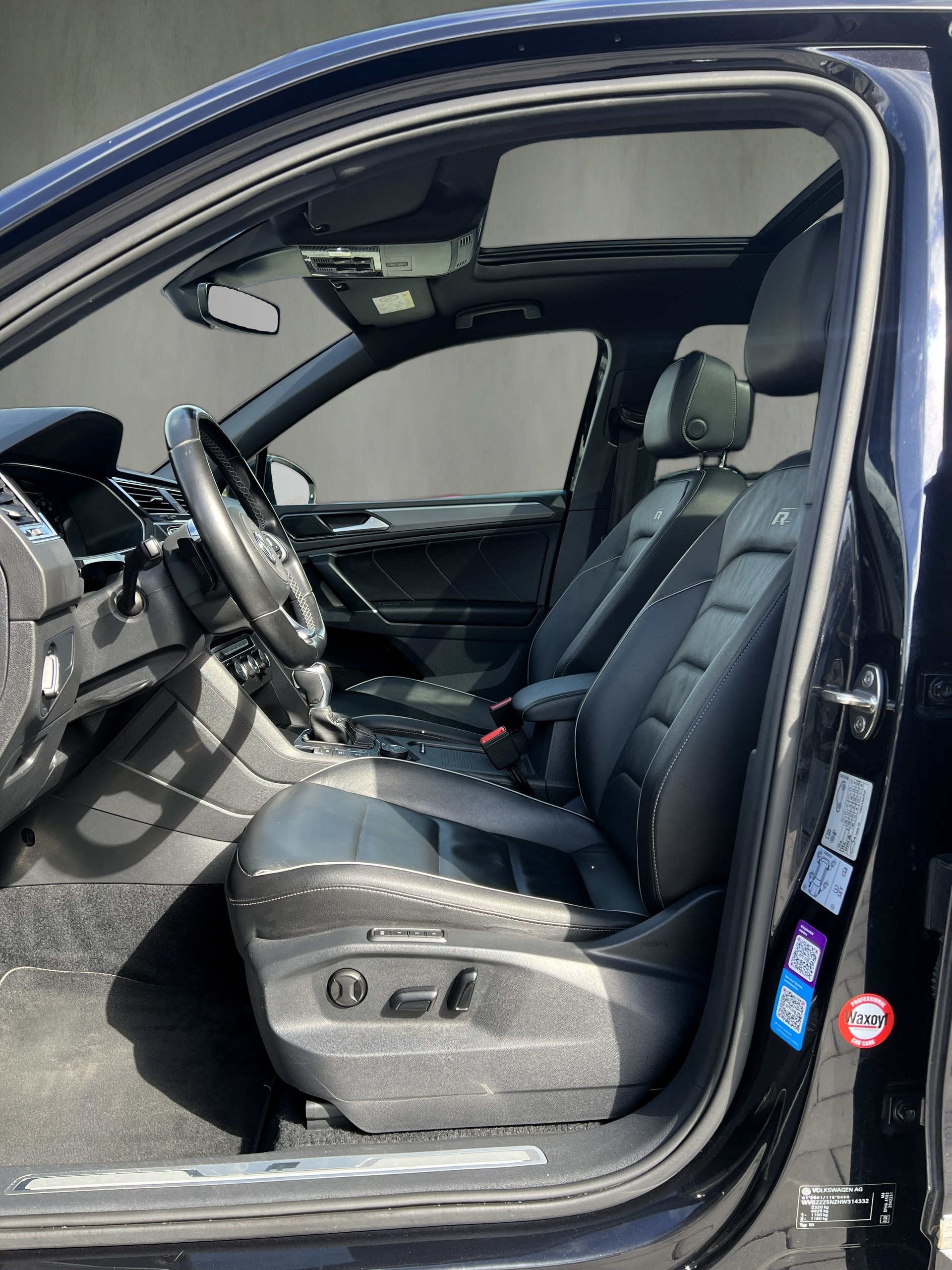 VW Tiguan 2.0 TDI SCR R-Line 4Motion DSG-image-19