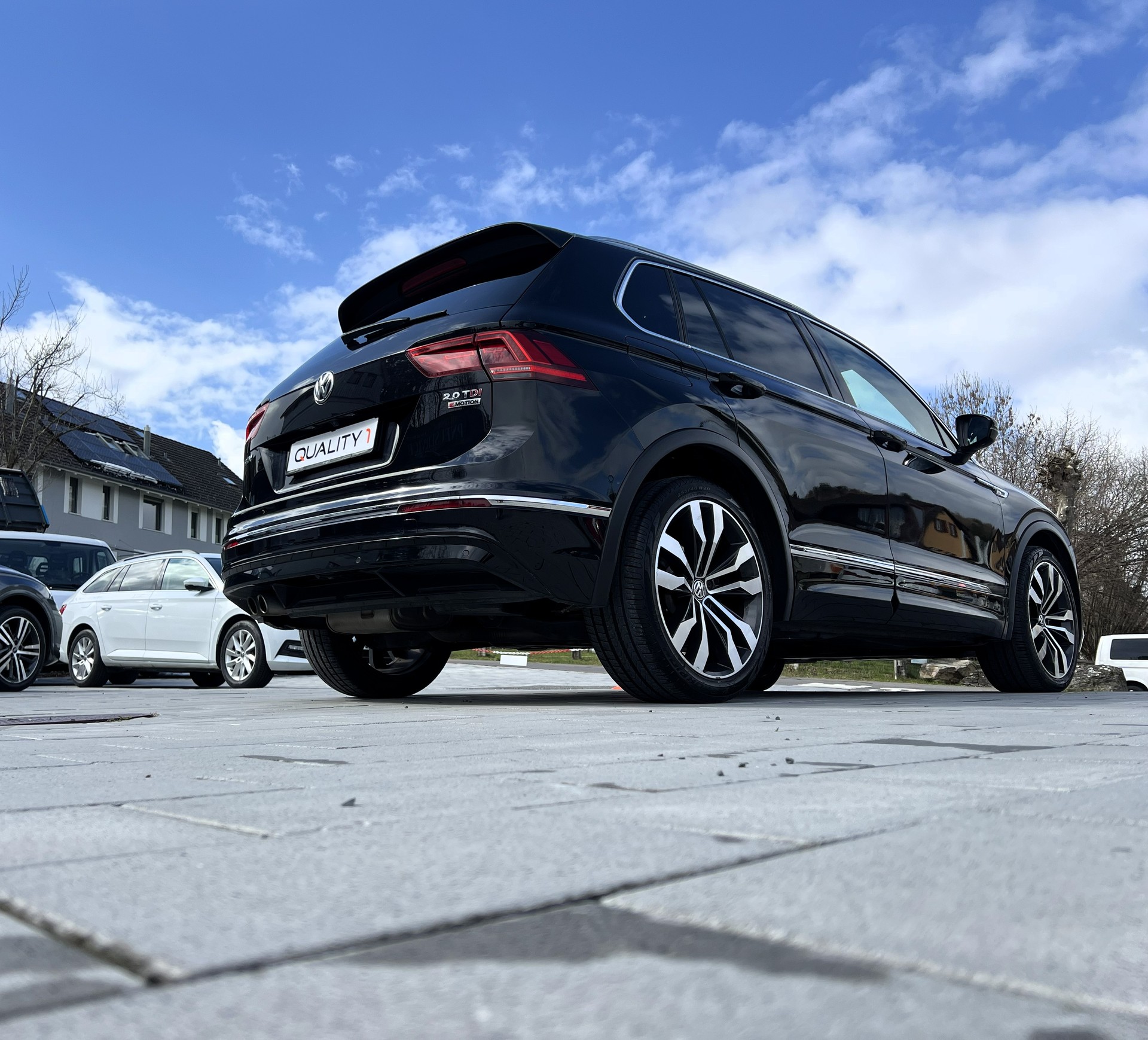 VW Tiguan 2.0 TDI SCR R-Line 4Motion DSG-image-9