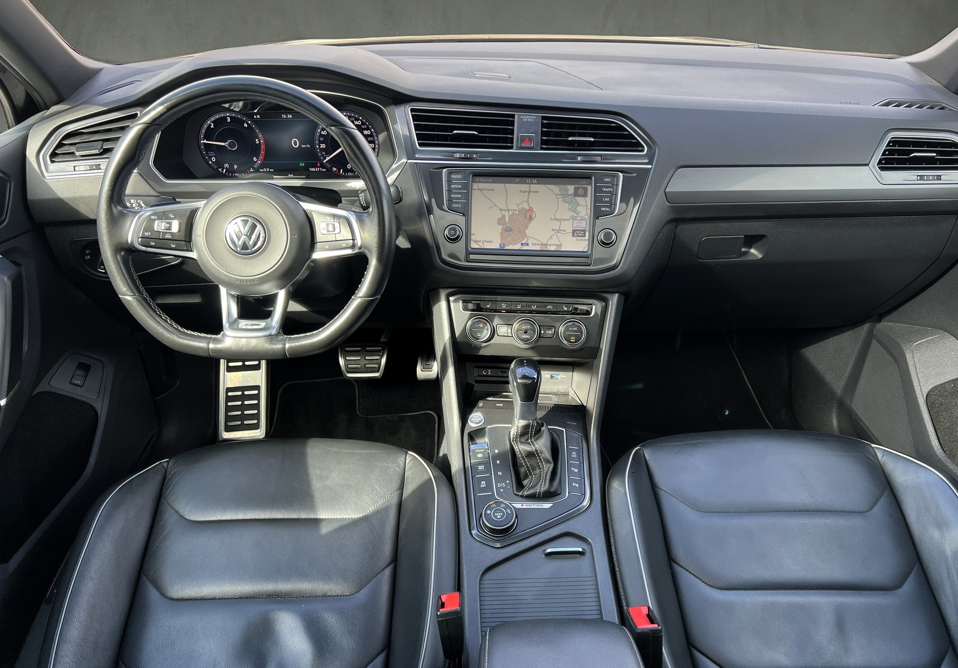 VW Tiguan 2.0 TDI SCR R-Line 4Motion DSG-image-26