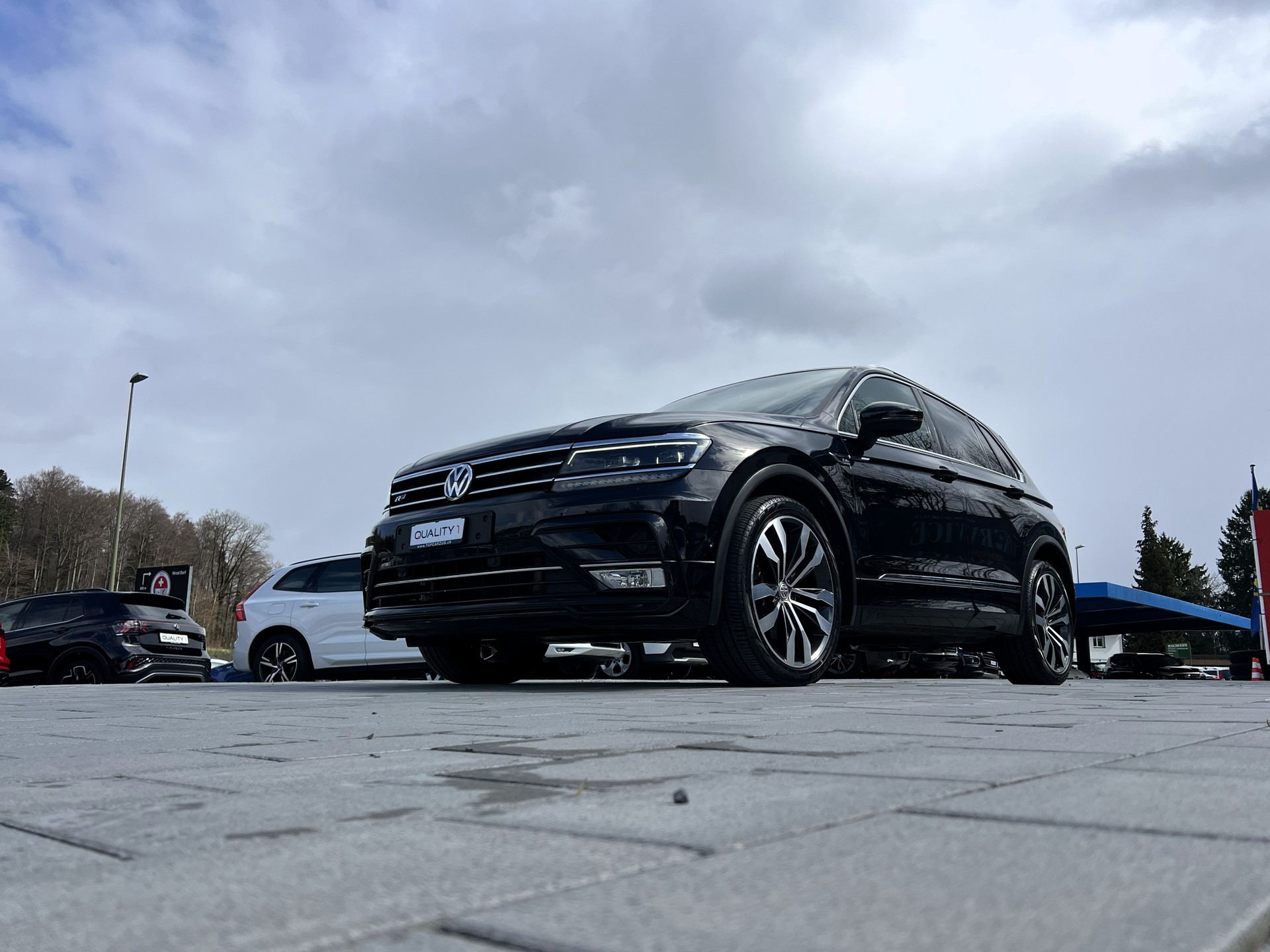 VW Tiguan 2.0 TDI SCR R-Line 4Motion DSG-image-8