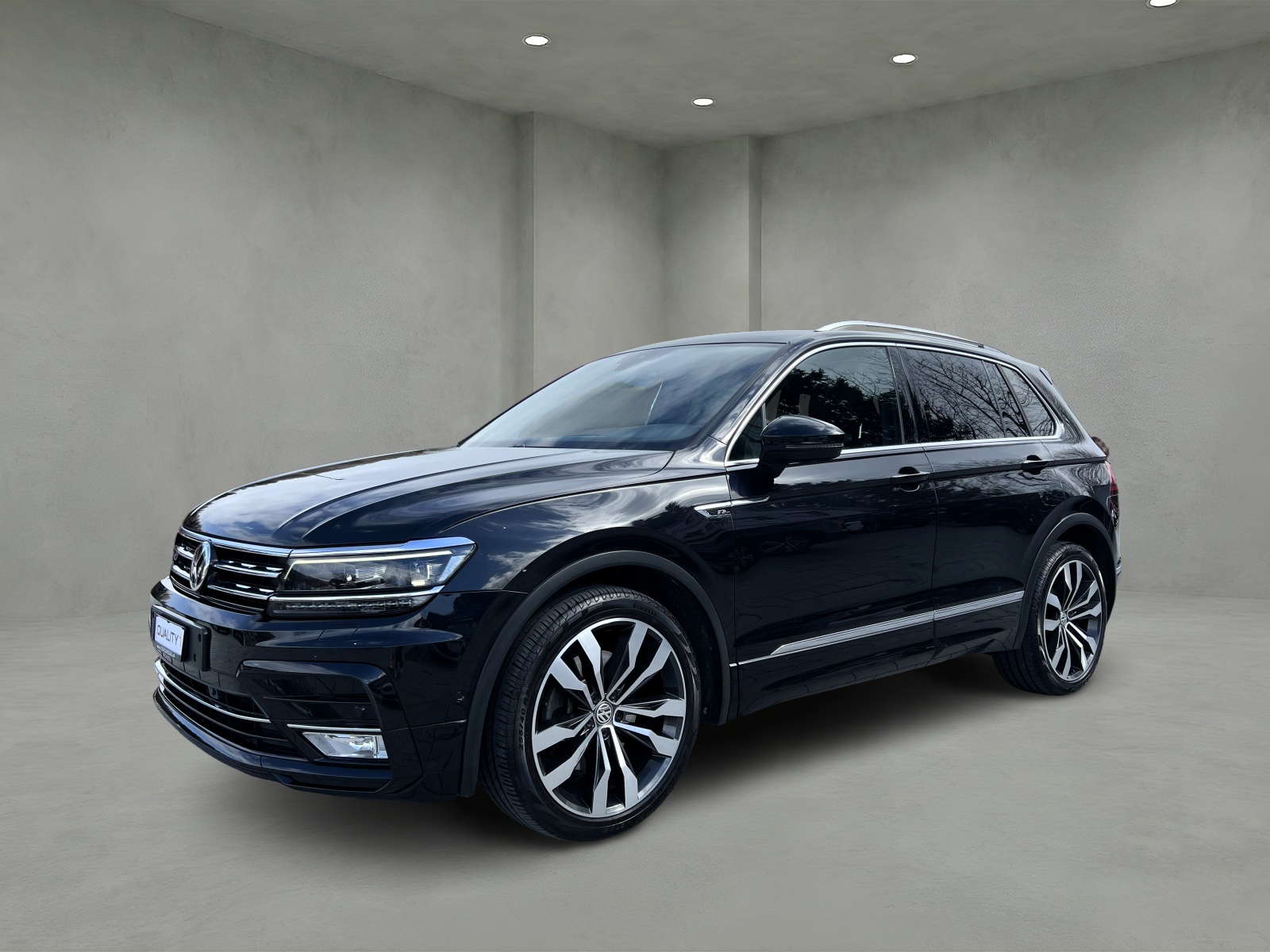 VW Tiguan 2.0 TDI SCR R-Line 4Motion DSG-image-0