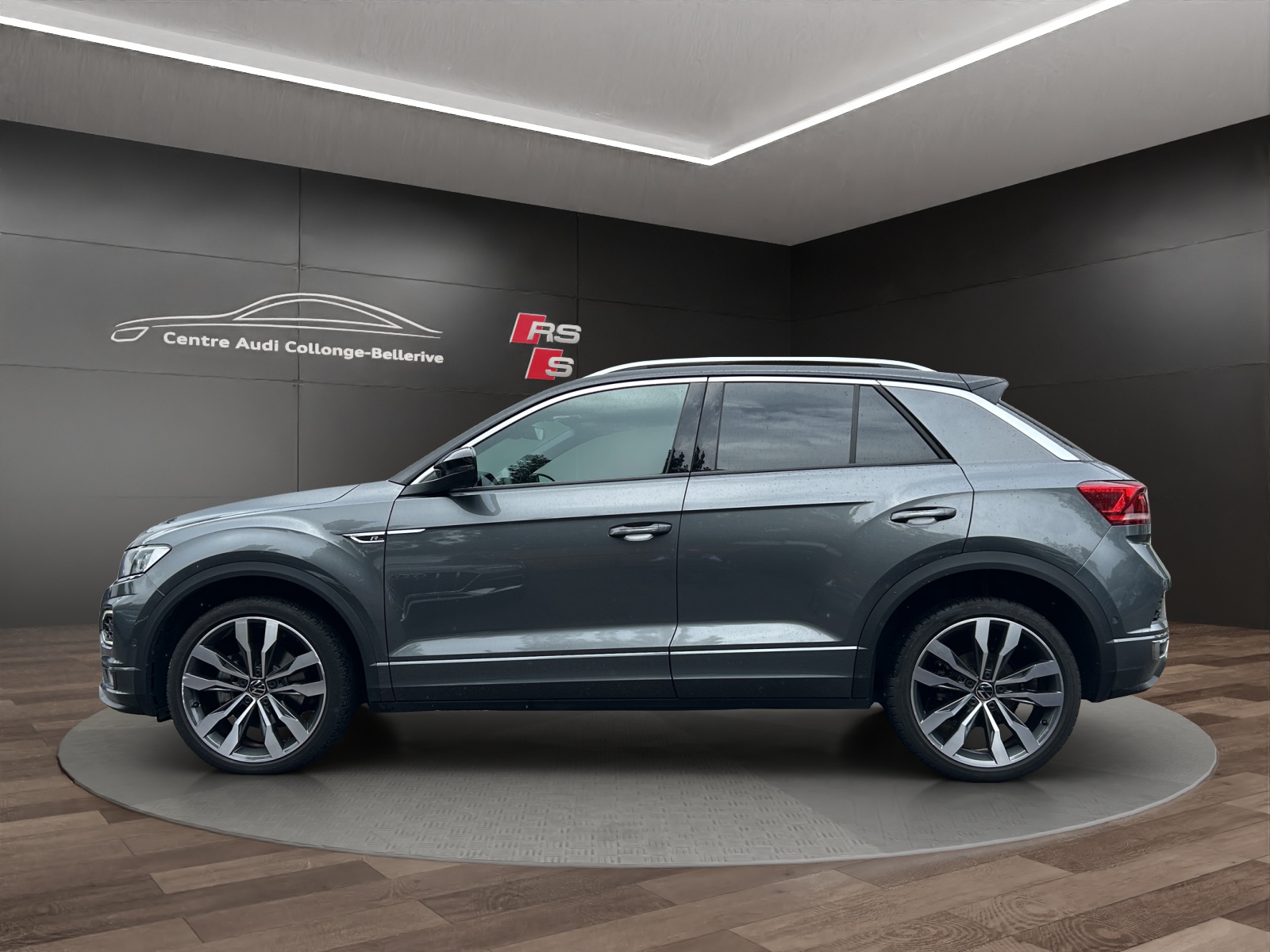 VW T-Roc 2.0 TSI Sport Selection DSG 4Motion-image-2