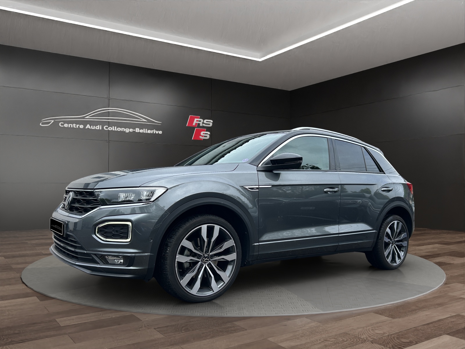 VW T-Roc 2.0 TSI Sport Selection DSG 4Motion-image-0