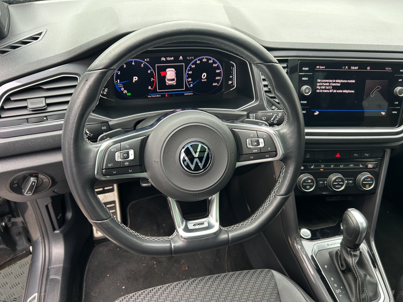 VW T-Roc 2.0 TSI Sport Selection DSG 4Motion-image-9