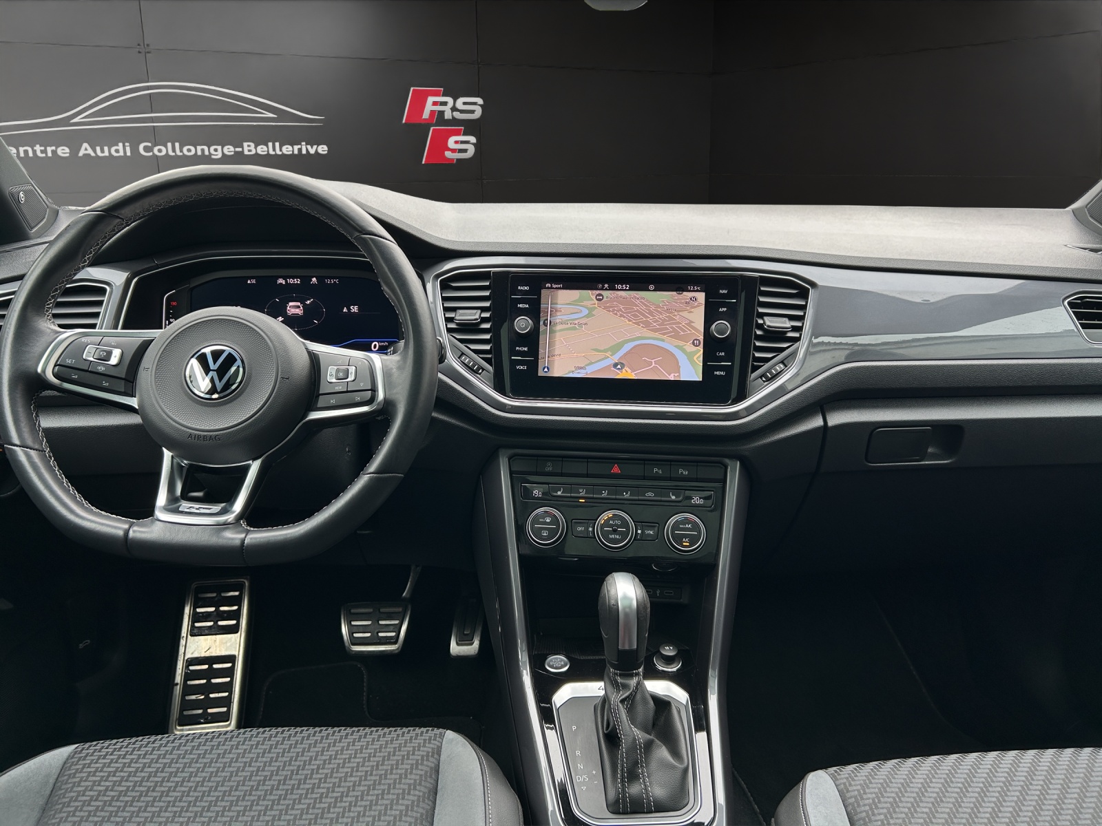 VW T-Roc 2.0 TSI Sport Selection DSG 4Motion-image-12