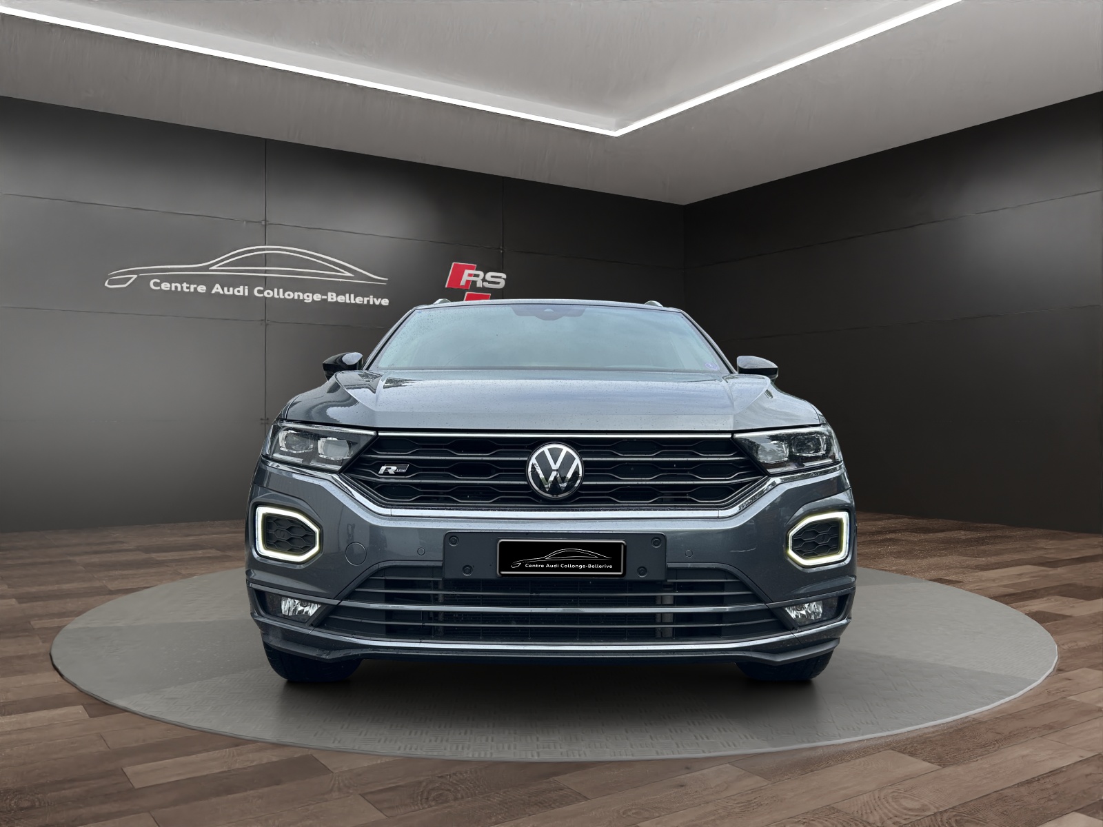 VW T-Roc 2.0 TSI Sport Selection DSG 4Motion-image-1