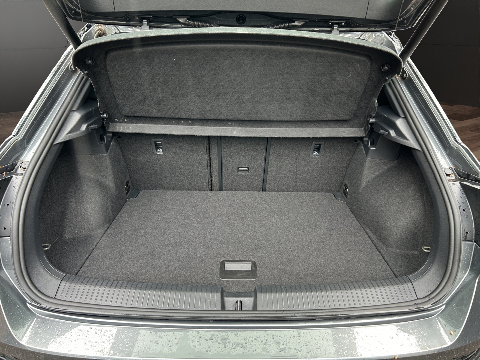 VW T-Roc 2.0 TSI Sport Selection DSG 4Motion-image-17