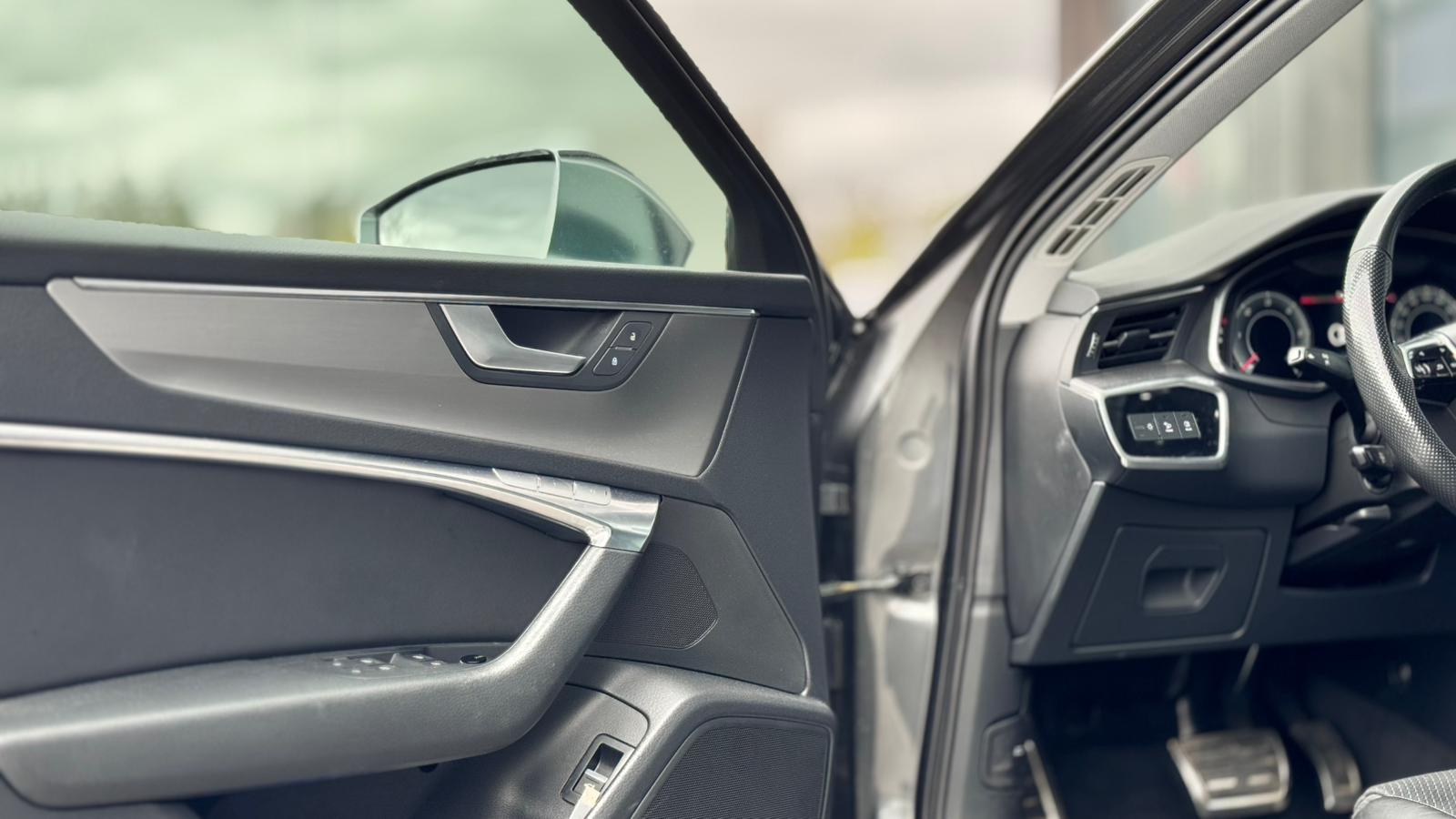 AUDI S6 Avant 3.0 TDI quattro tiptronic-image-9