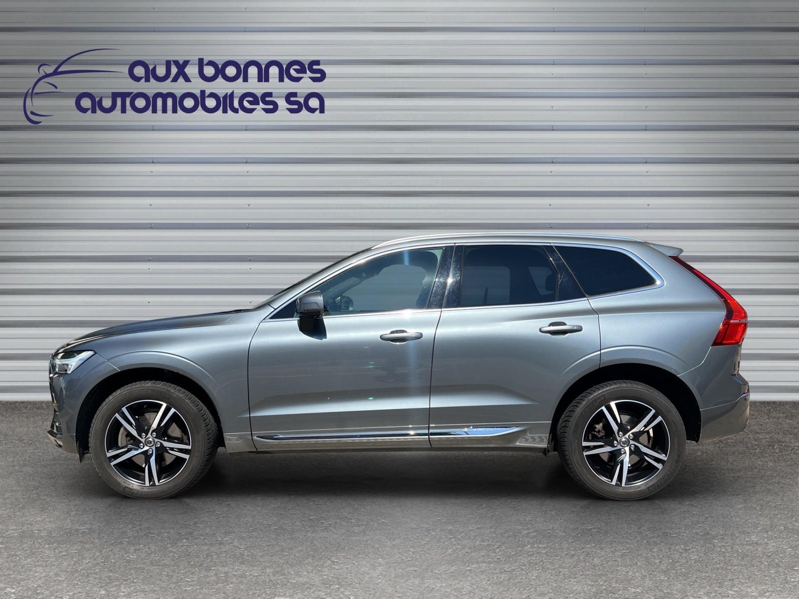 VOLVO XC60 D4 AWD Inscription Geartronic-image-7