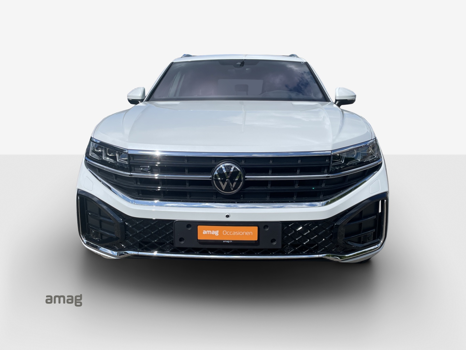 VW Touareg 3.0 TDI R-Line Tiptronic-image-6