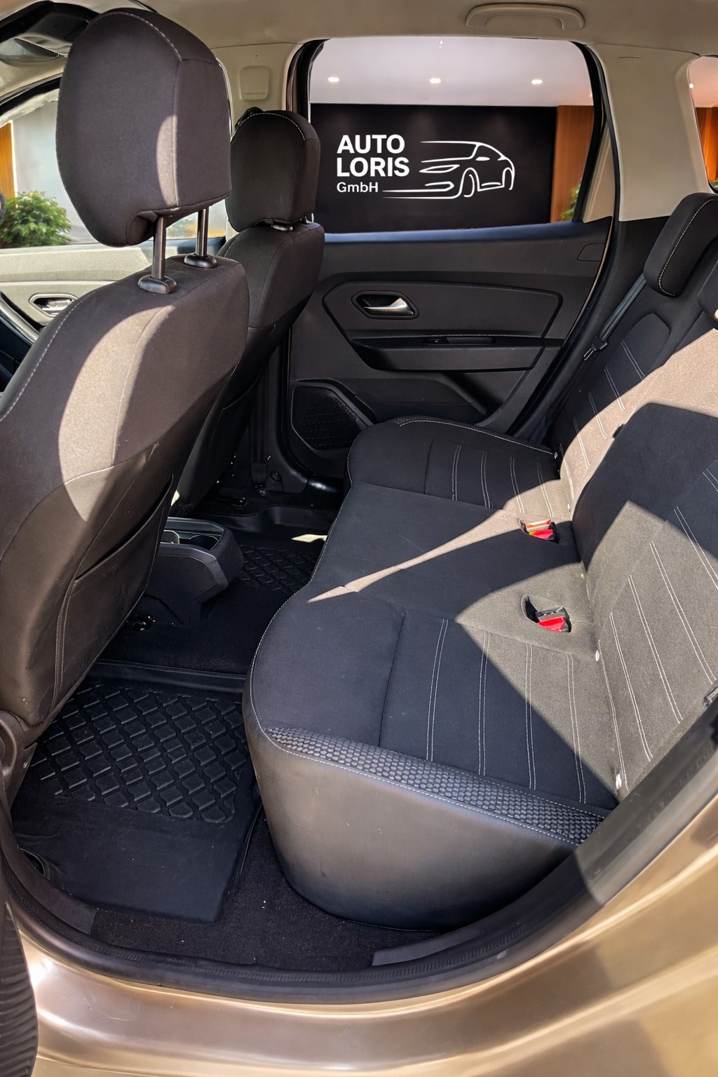 DACIA Duster TCe 125 Prestige 4x4-image-9