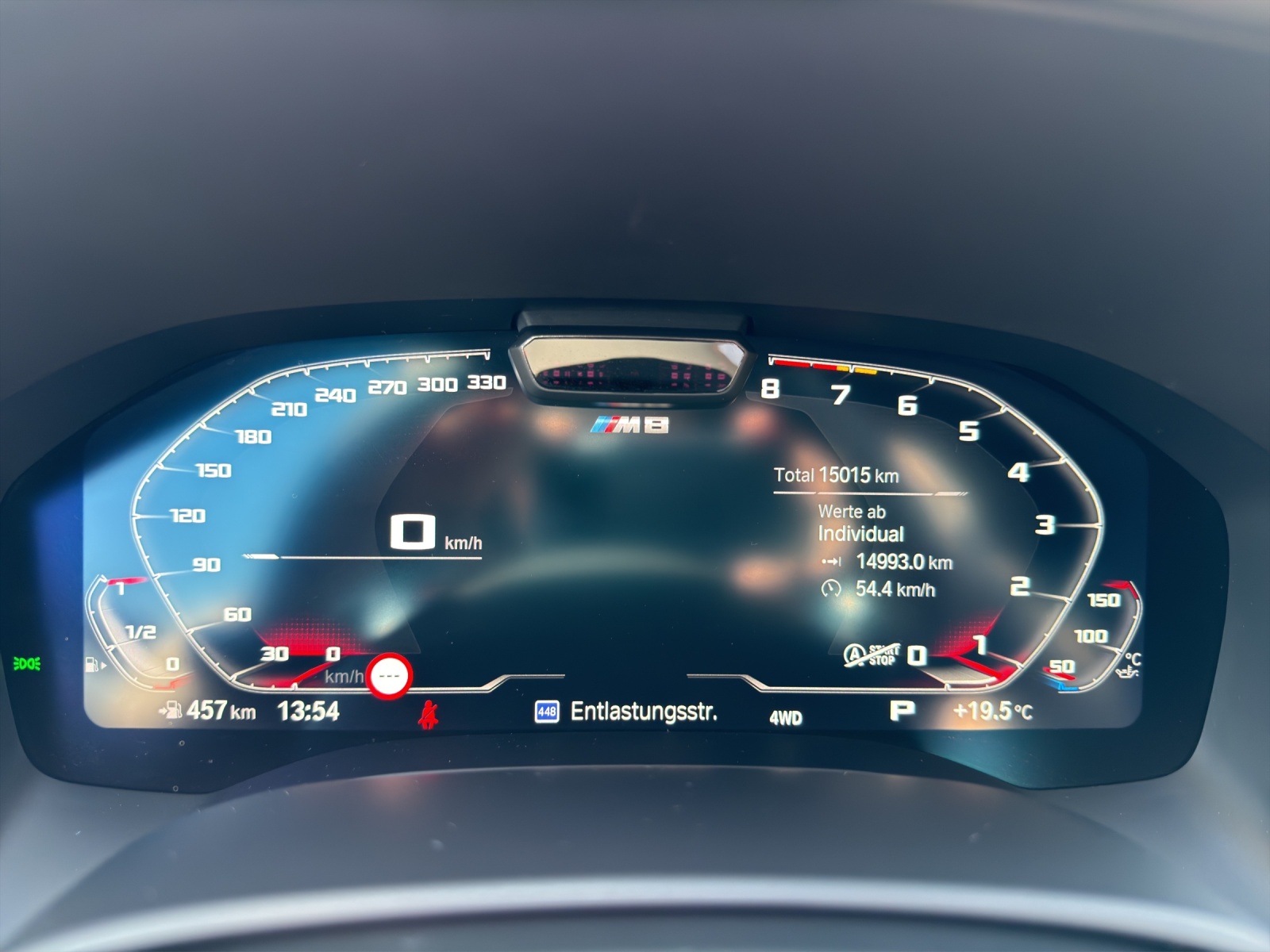 BMW M8 xDrive M Competition Gran Coupé-image-9