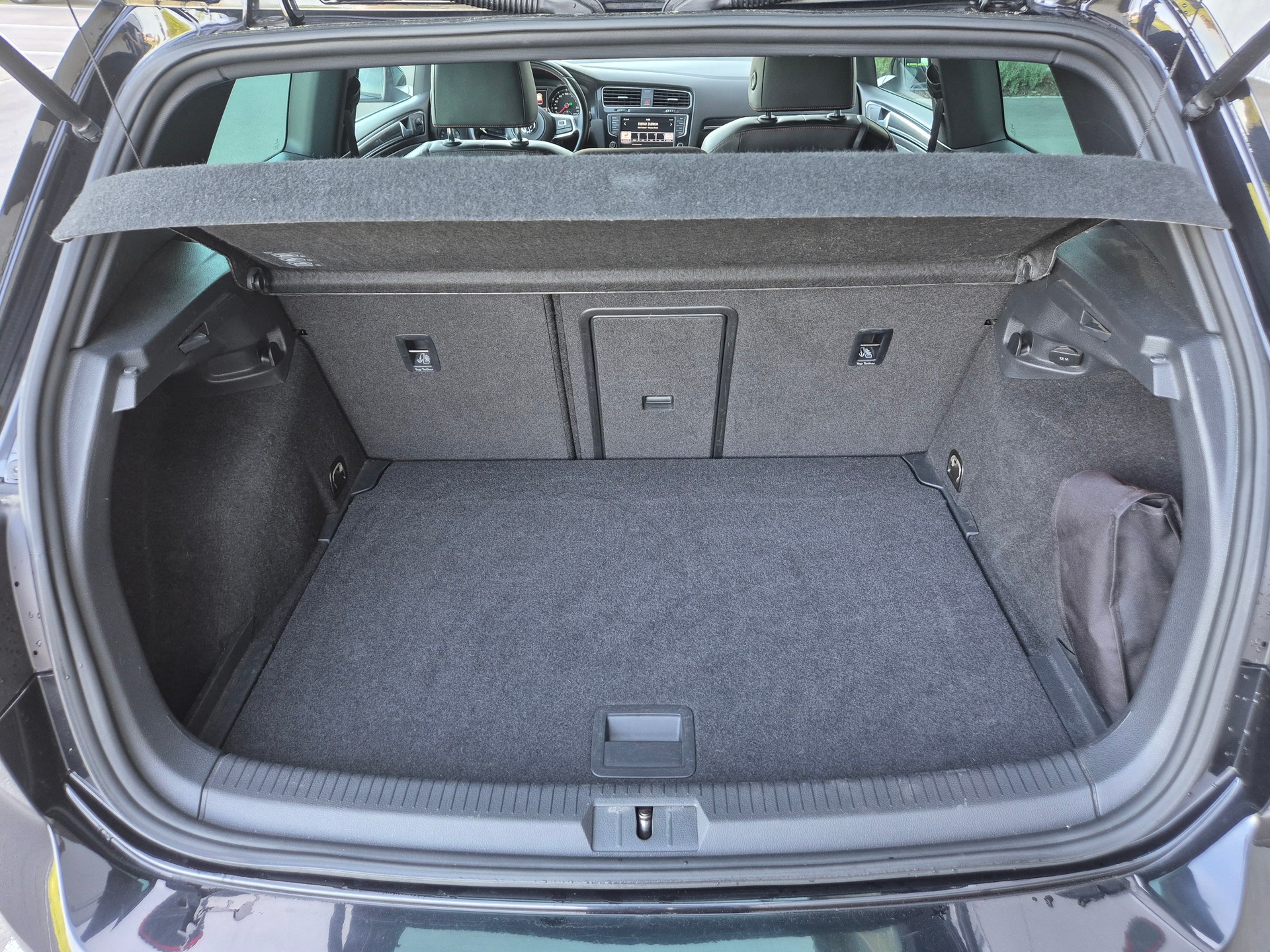 VW Golf 2.0 TSI GTI Performance DSG-image-12