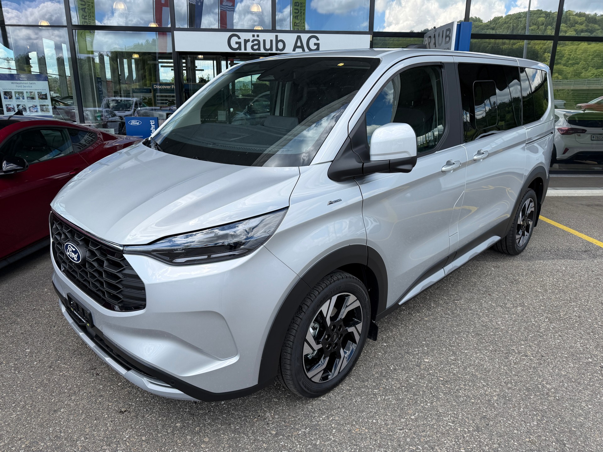 FORD Tourneo Bus 340 L1H1 PHEV Active-image-2