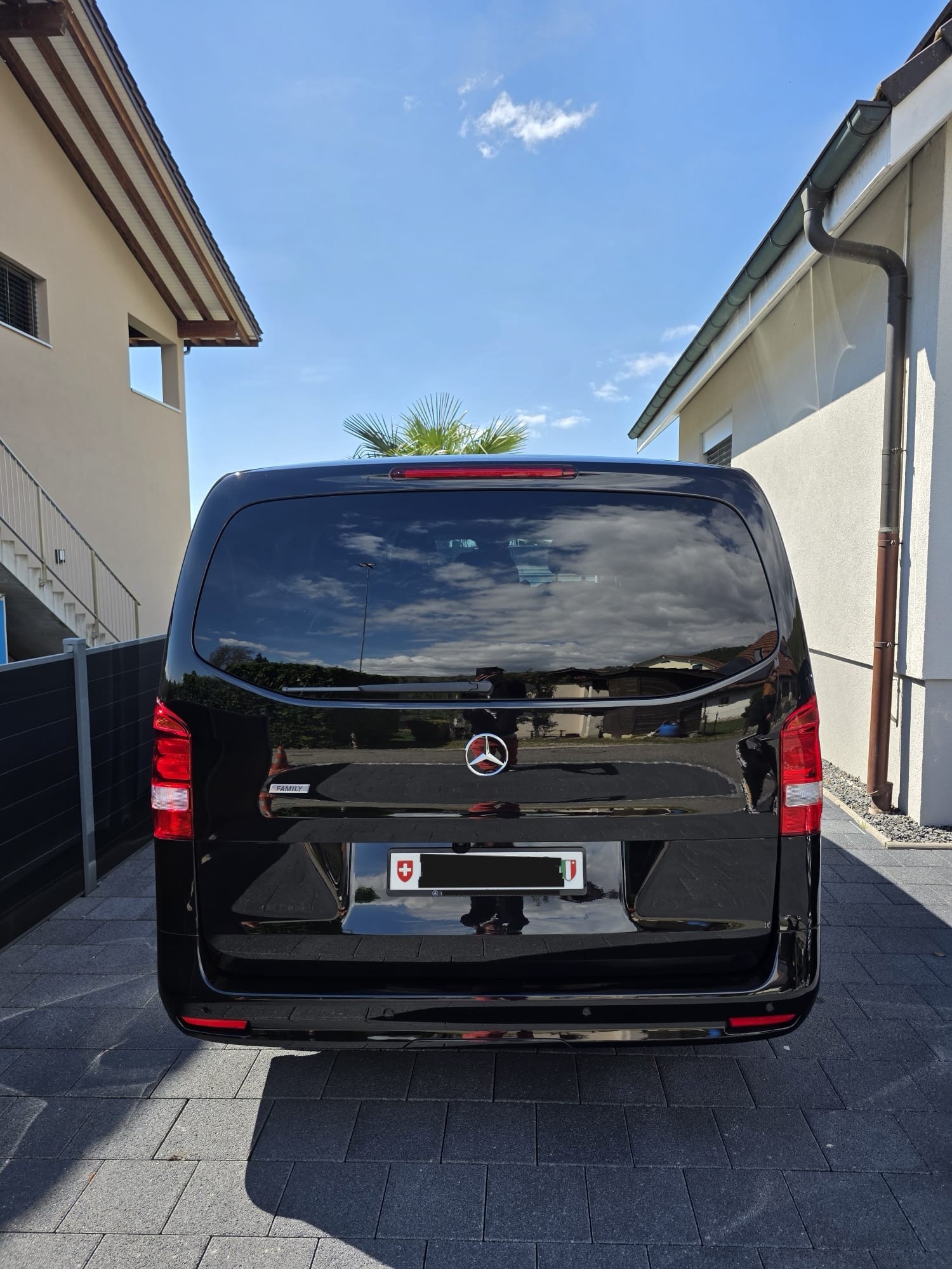 MERCEDES-BENZ Vito Tourer Family 4x4 | Toit panoramique ouvrant | portes électriques-image-1