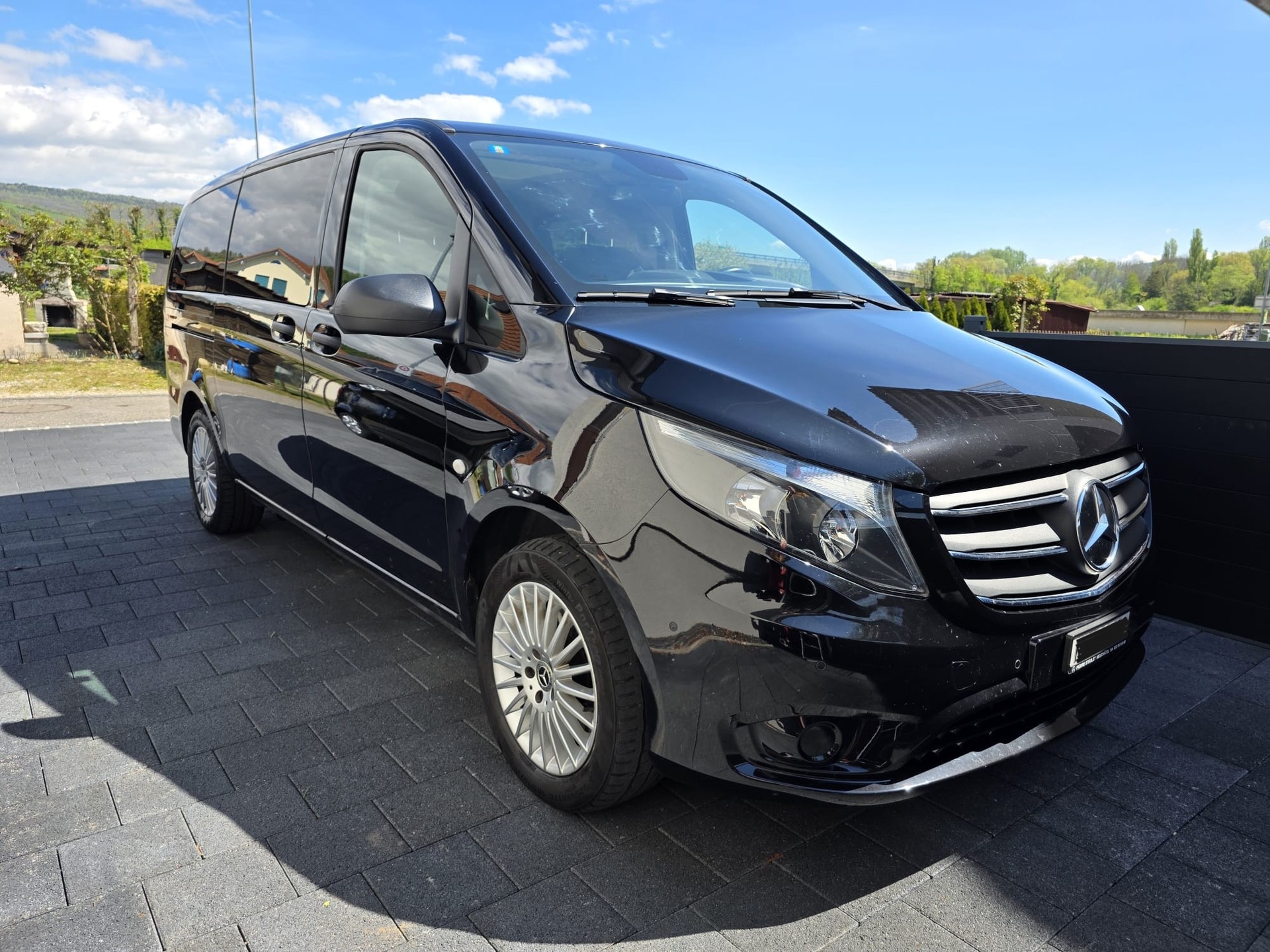 MERCEDES-BENZ Vito Tourer Family 4x4 | Toit panoramique ouvrant | portes électriques-image-0