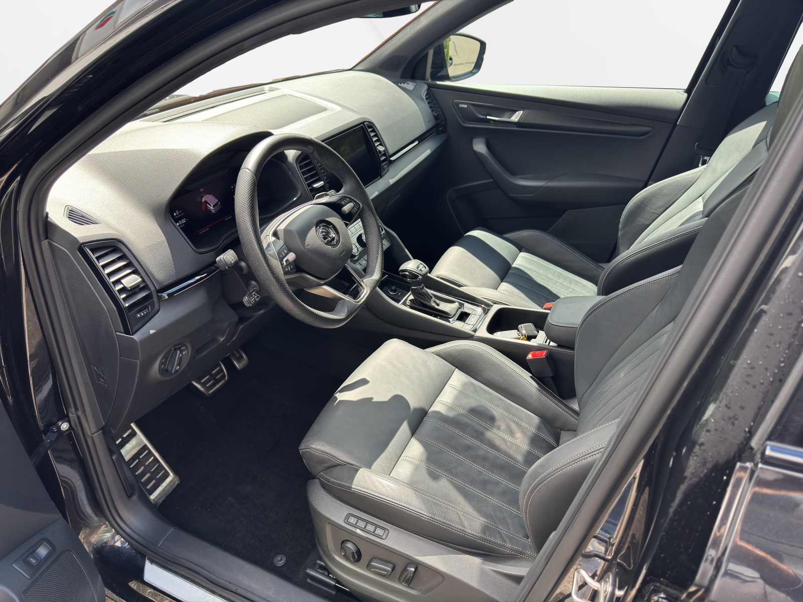 SKODA Karoq 2.0 TSI SportLine 4x4 DSG-image-8
