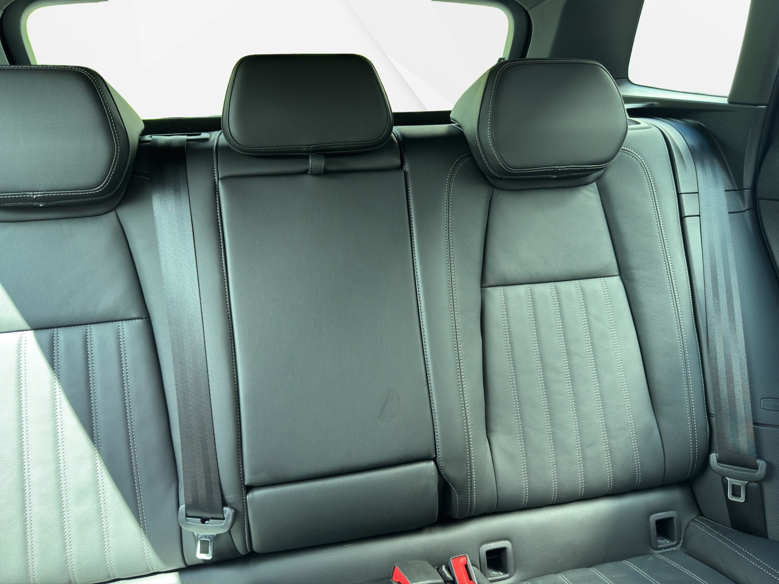 SKODA Karoq 2.0 TSI SportLine 4x4 DSG-image-14