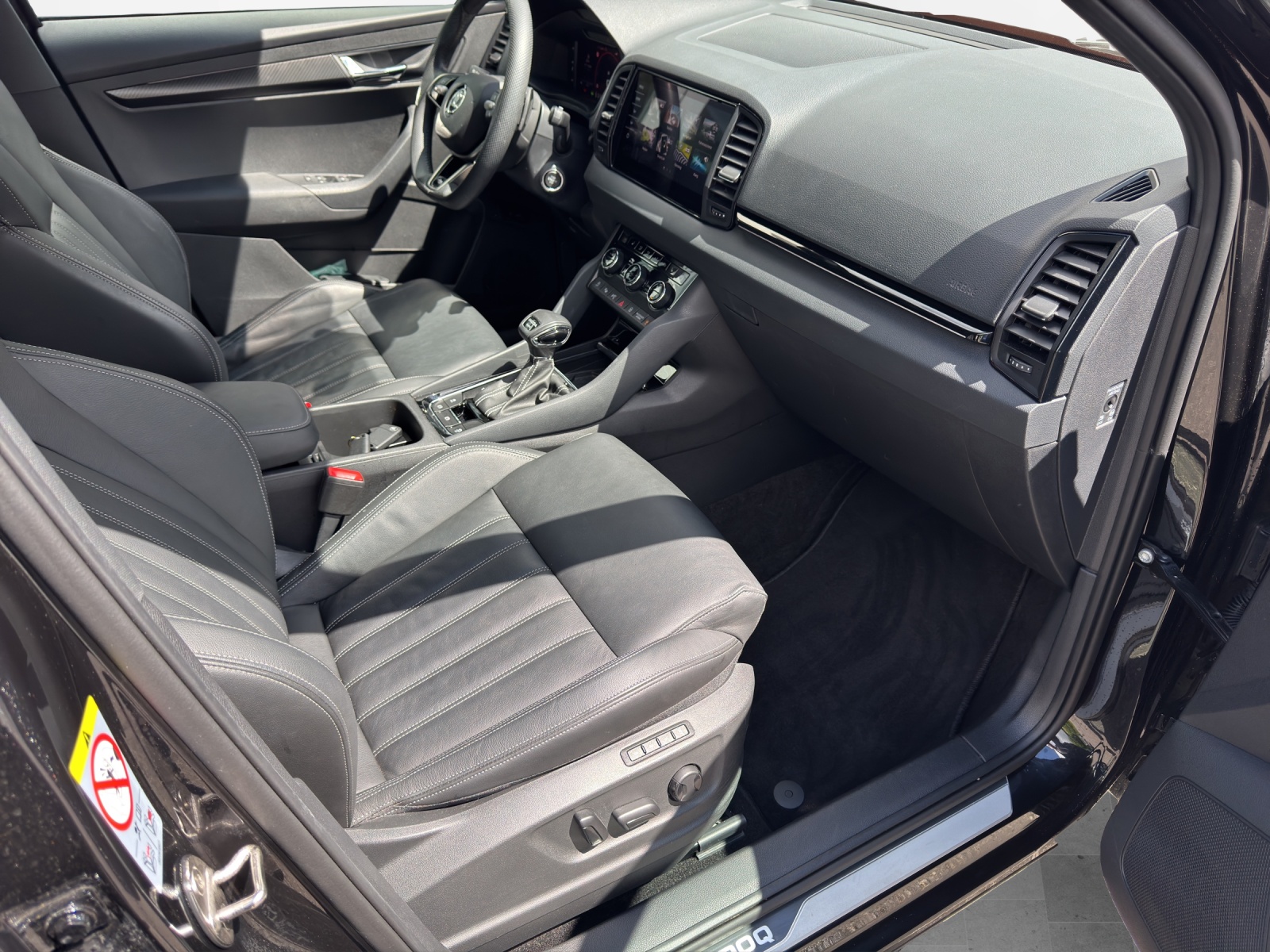 SKODA Karoq 2.0 TSI SportLine 4x4 DSG-image-13