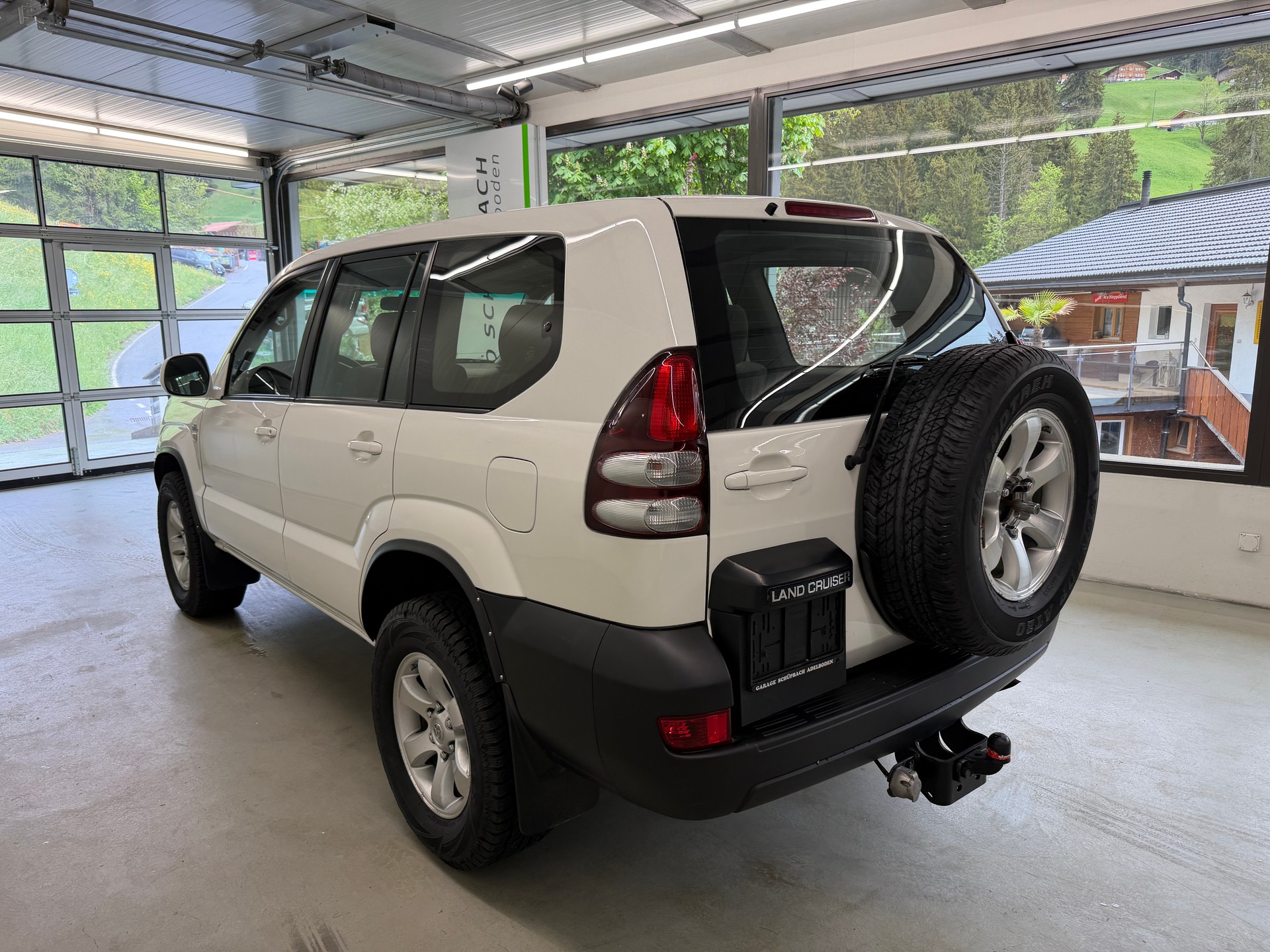 TOYOTA Land Cruiser 3.0 TD Linea Terra-image-5