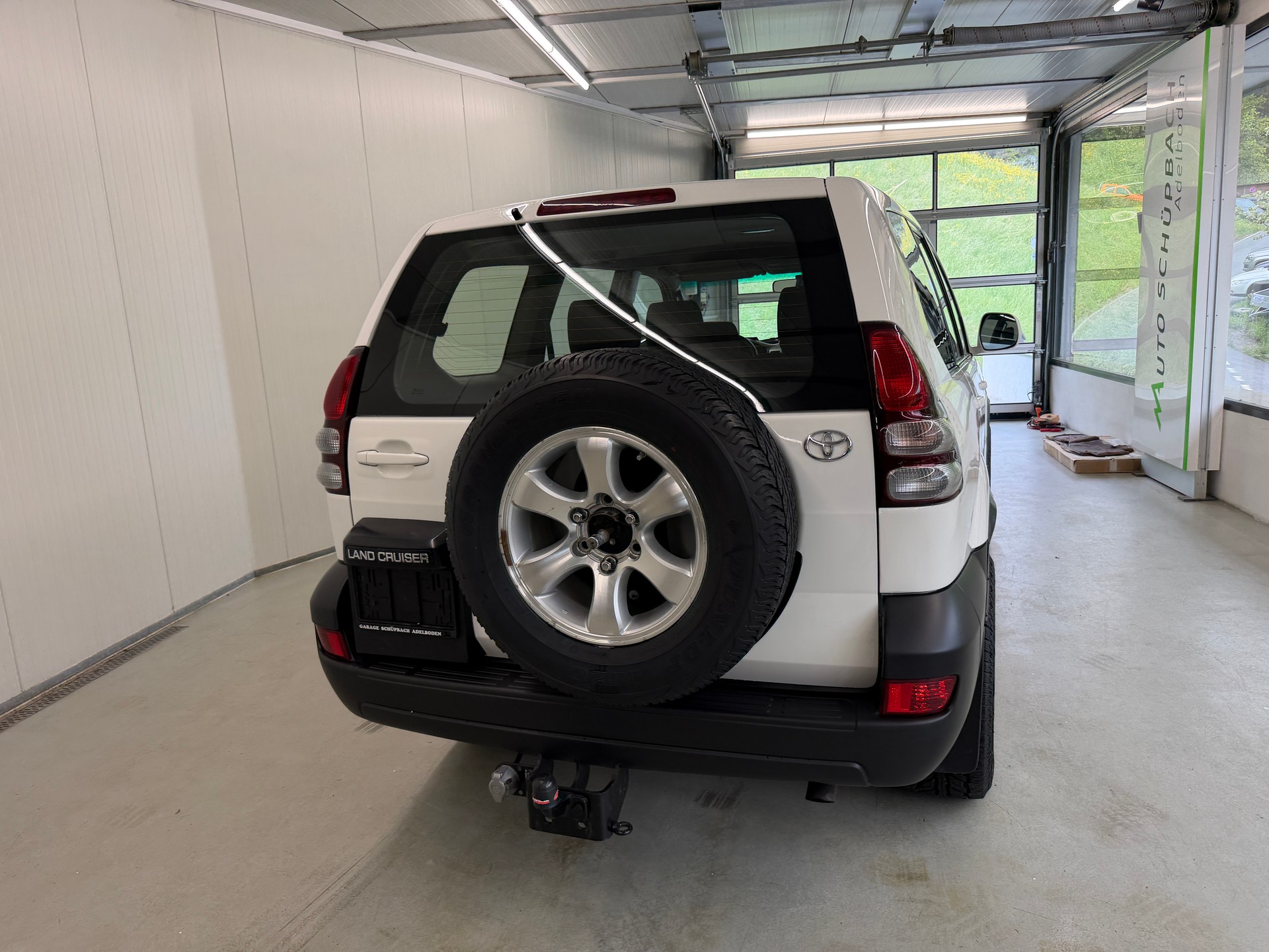 TOYOTA Land Cruiser 3.0 TD Linea Terra-image-4