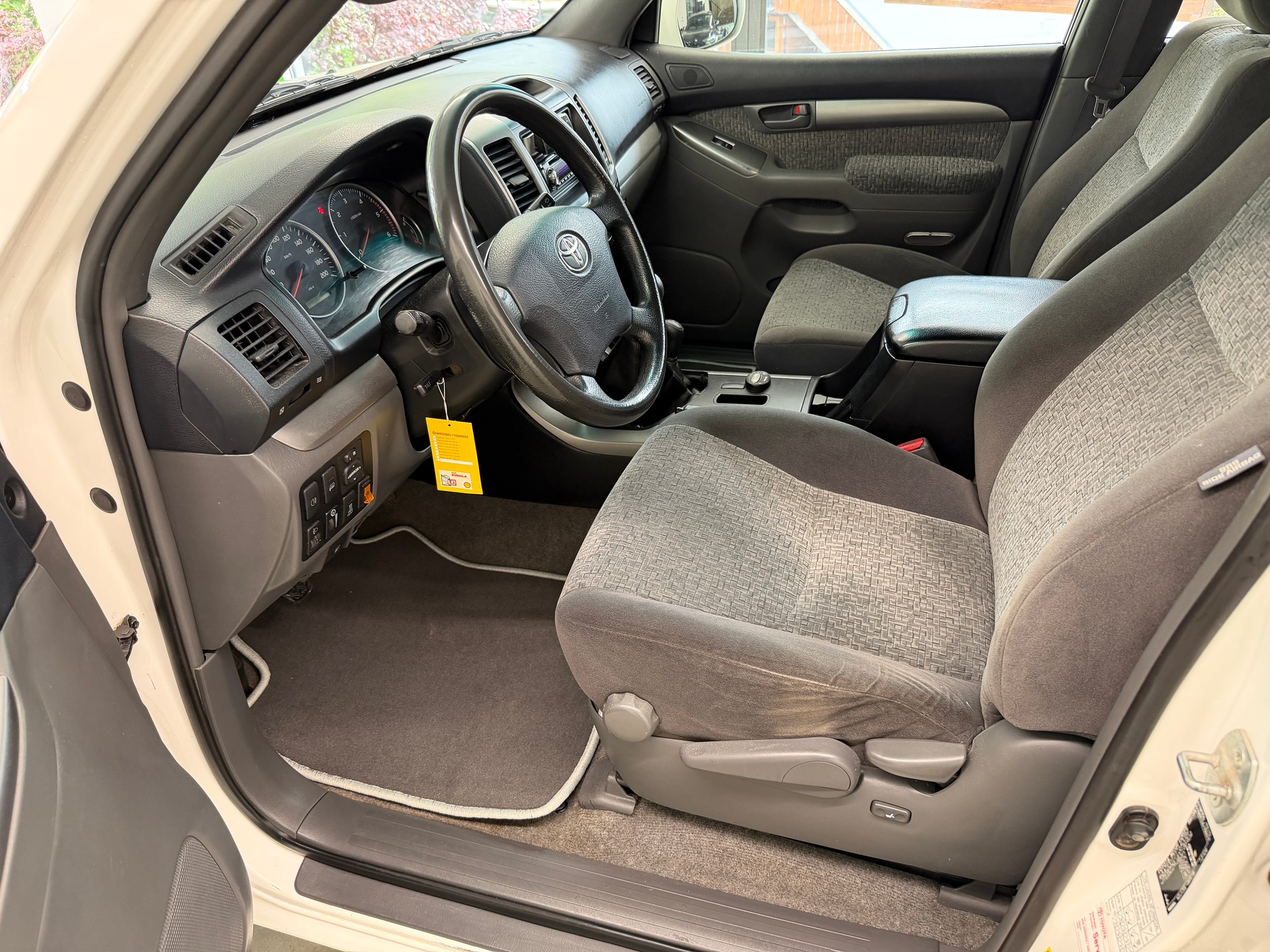 TOYOTA Land Cruiser 3.0 TD Linea Terra-image-11