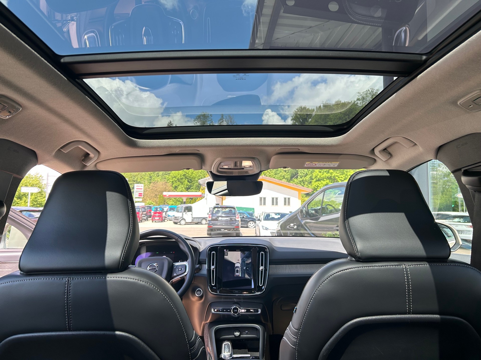 VOLVO XC40 B5 Benzin Mild Hybrid AWD Ultimate Bright Geartronic-image-7
