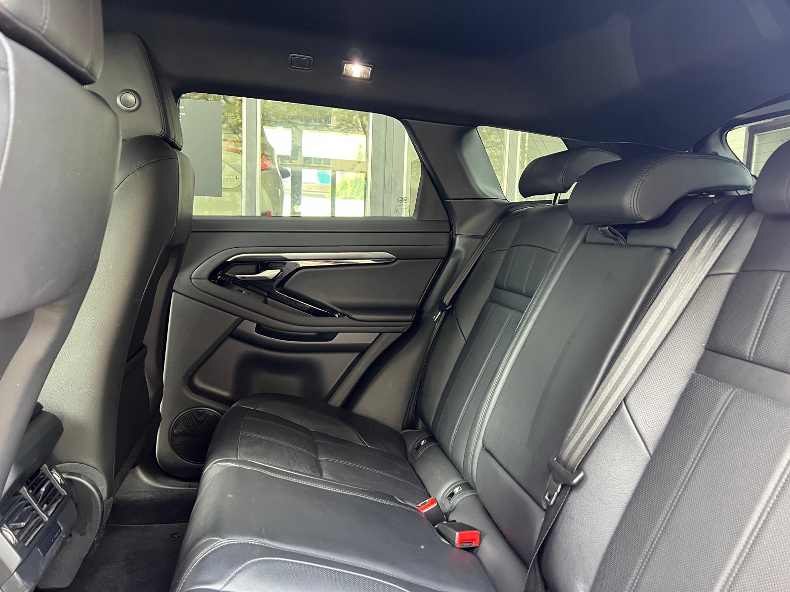 LAND ROVER Range Rover Evoque 2.0 T R-Dynamic S-image-8
